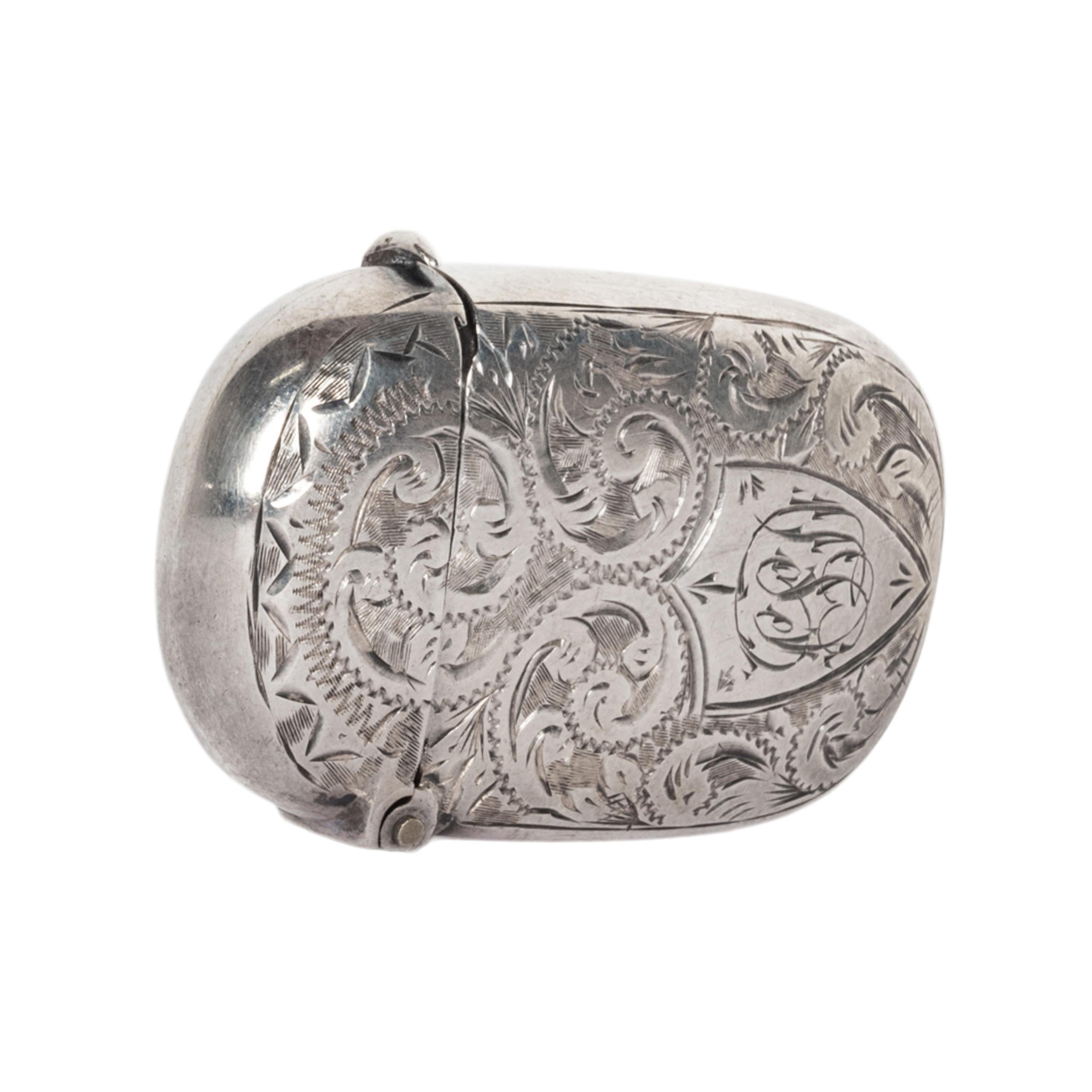 Late 19th Century Antique Sterling Silver Miniature Engraved Vesta Match Case Birmingham 1886 For Sale