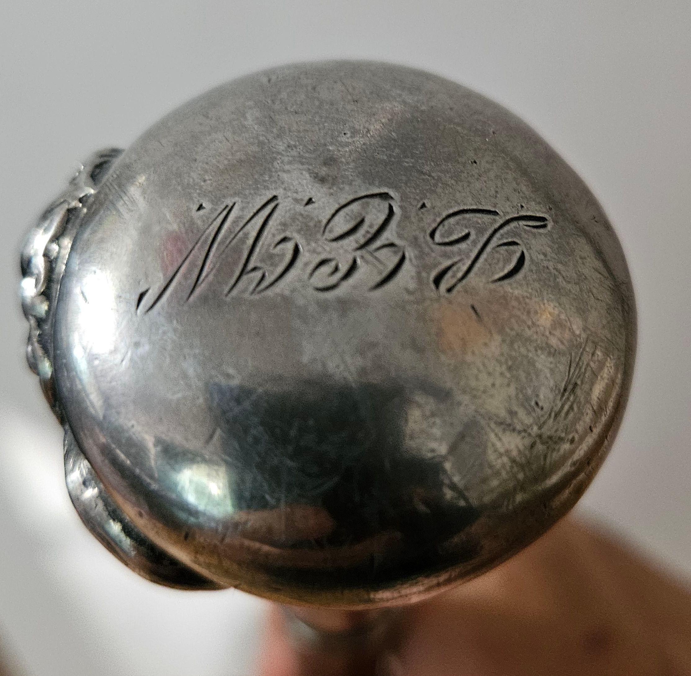 Antique Sterling Silver Monogram Floral Art Nouveau with wood Walking Stick Cane For Sale 6
