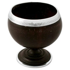Tazza da cocco inglese con montatura in argento sterling