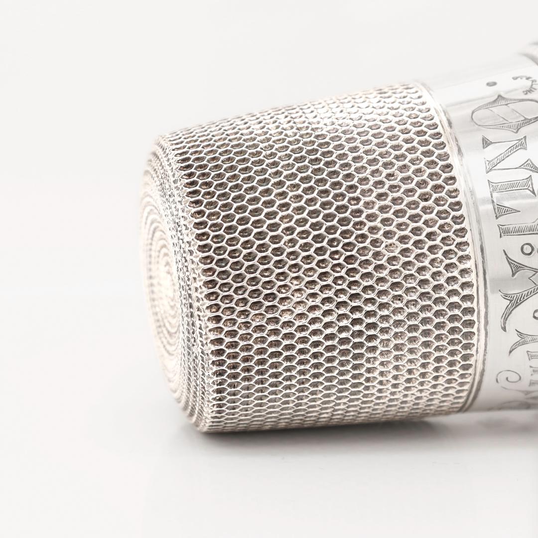 Vaso de chupito o medida de licor antiguo de plata de ley 