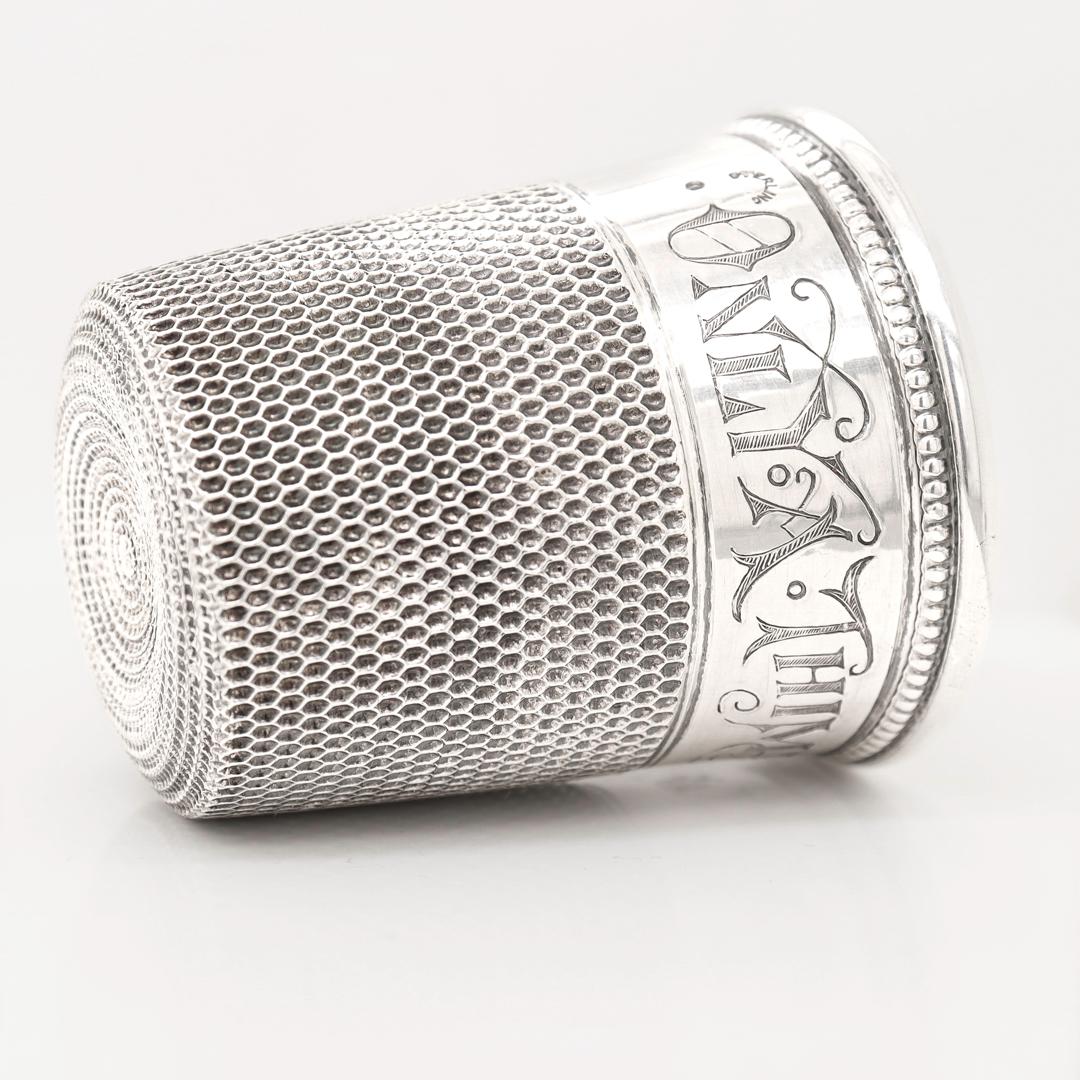 Vaso de chupito o medida de licor antiguo de plata de ley 