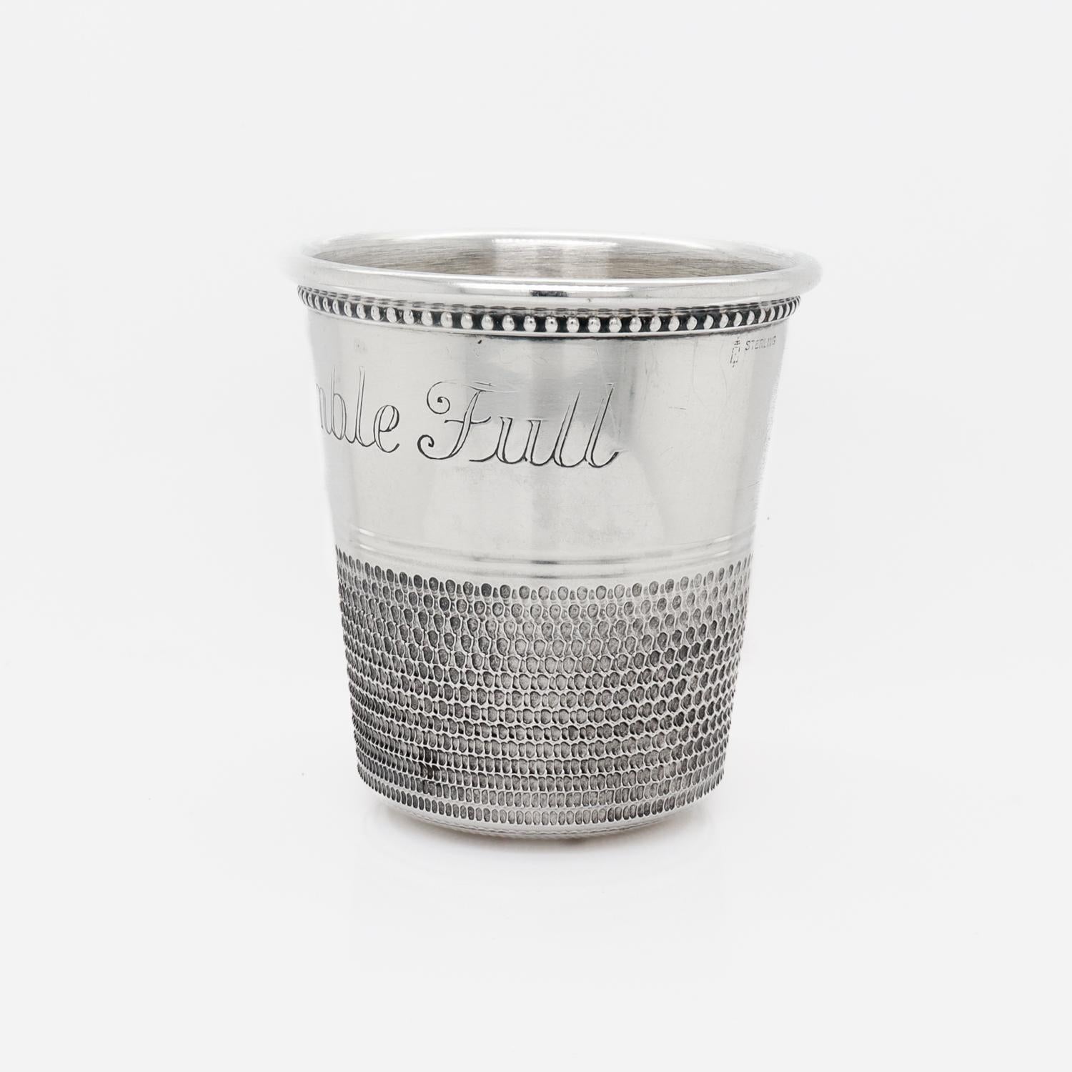 Vaso de chupito o medida de licor antiguo de plata de ley 