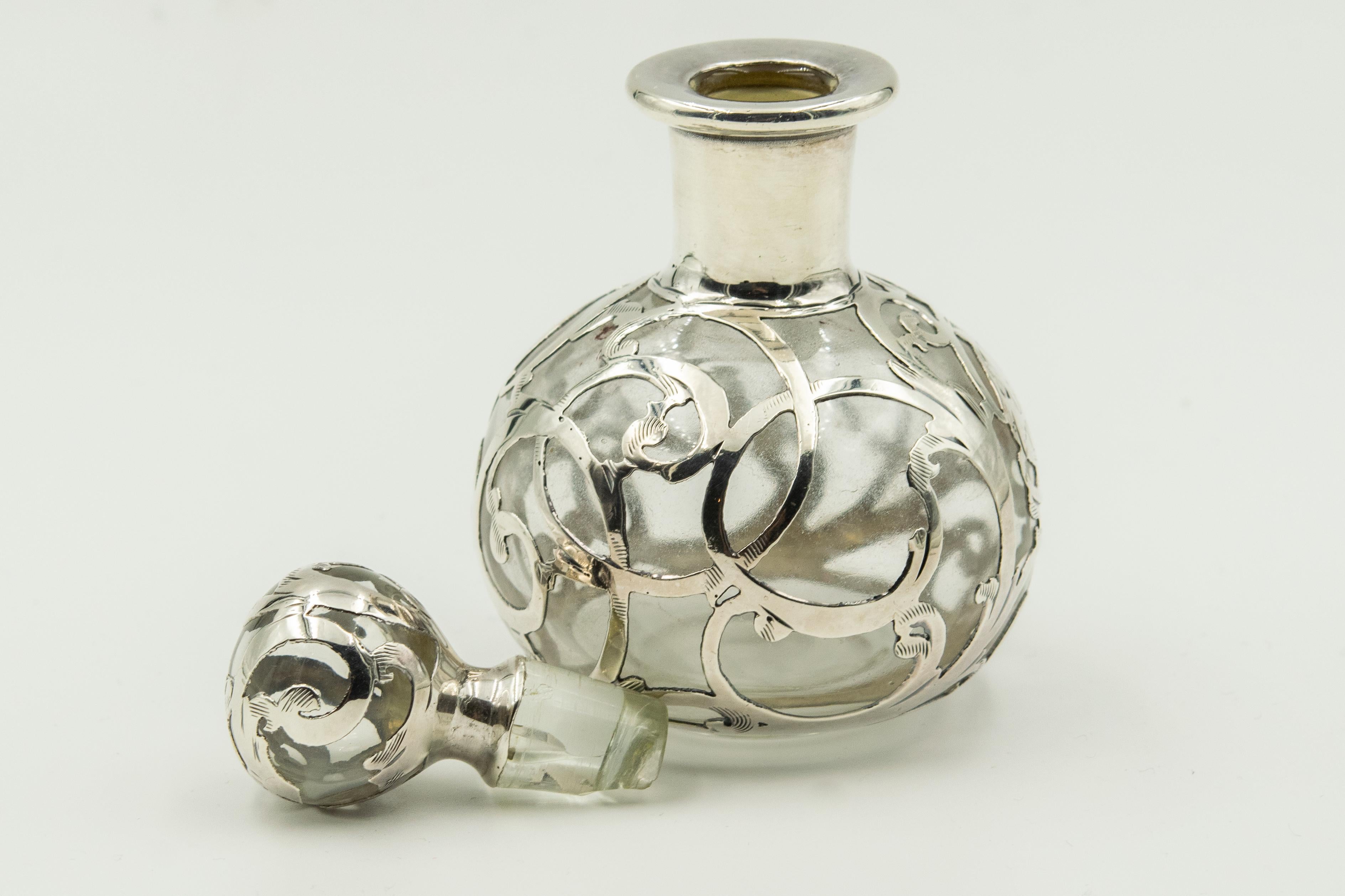 Antike Sterling Silber Overlay Parfümflaschen Satz von drei 2