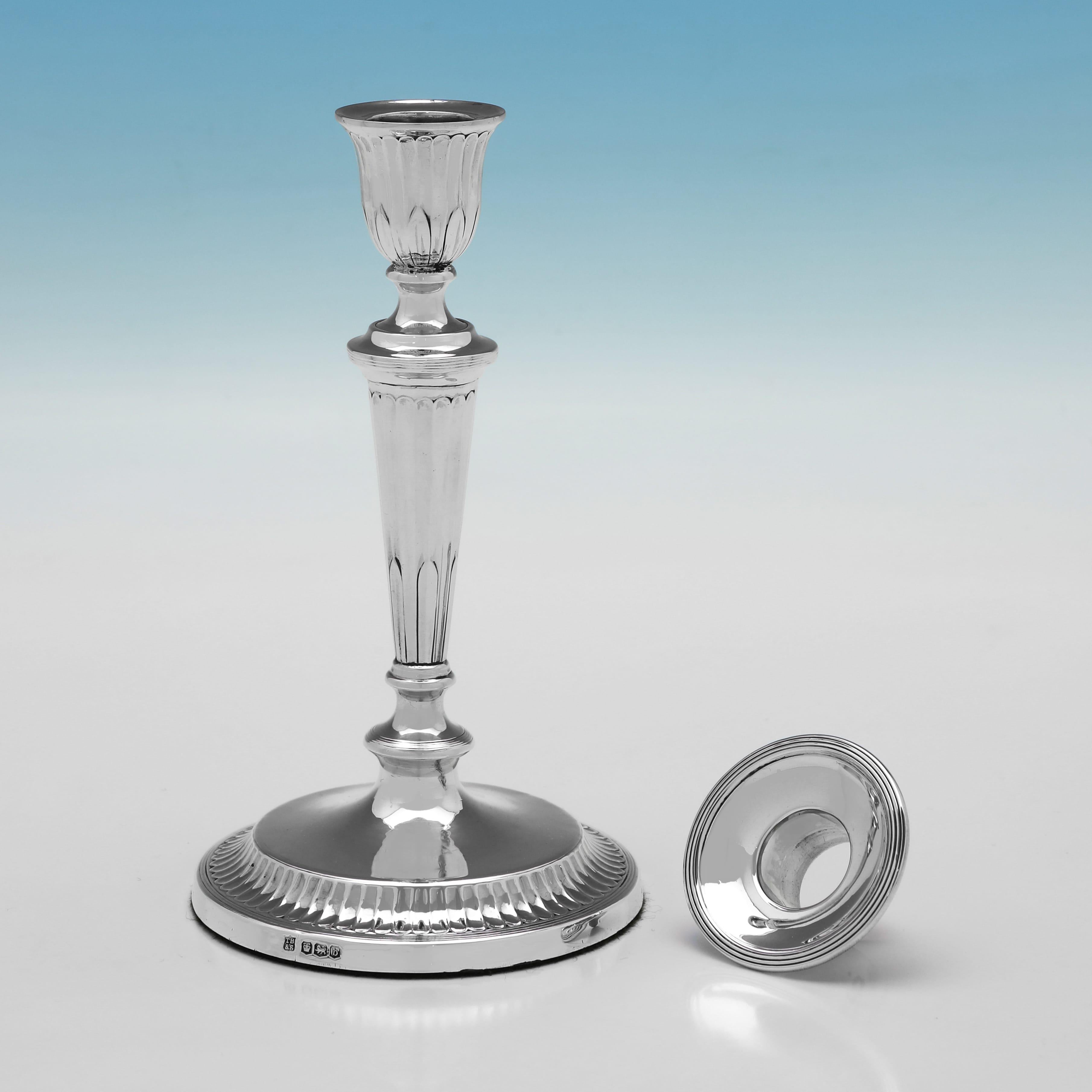 English Antique sterling silver pair of candlesticks made in 1917 by Thomas Bradbury For Sale