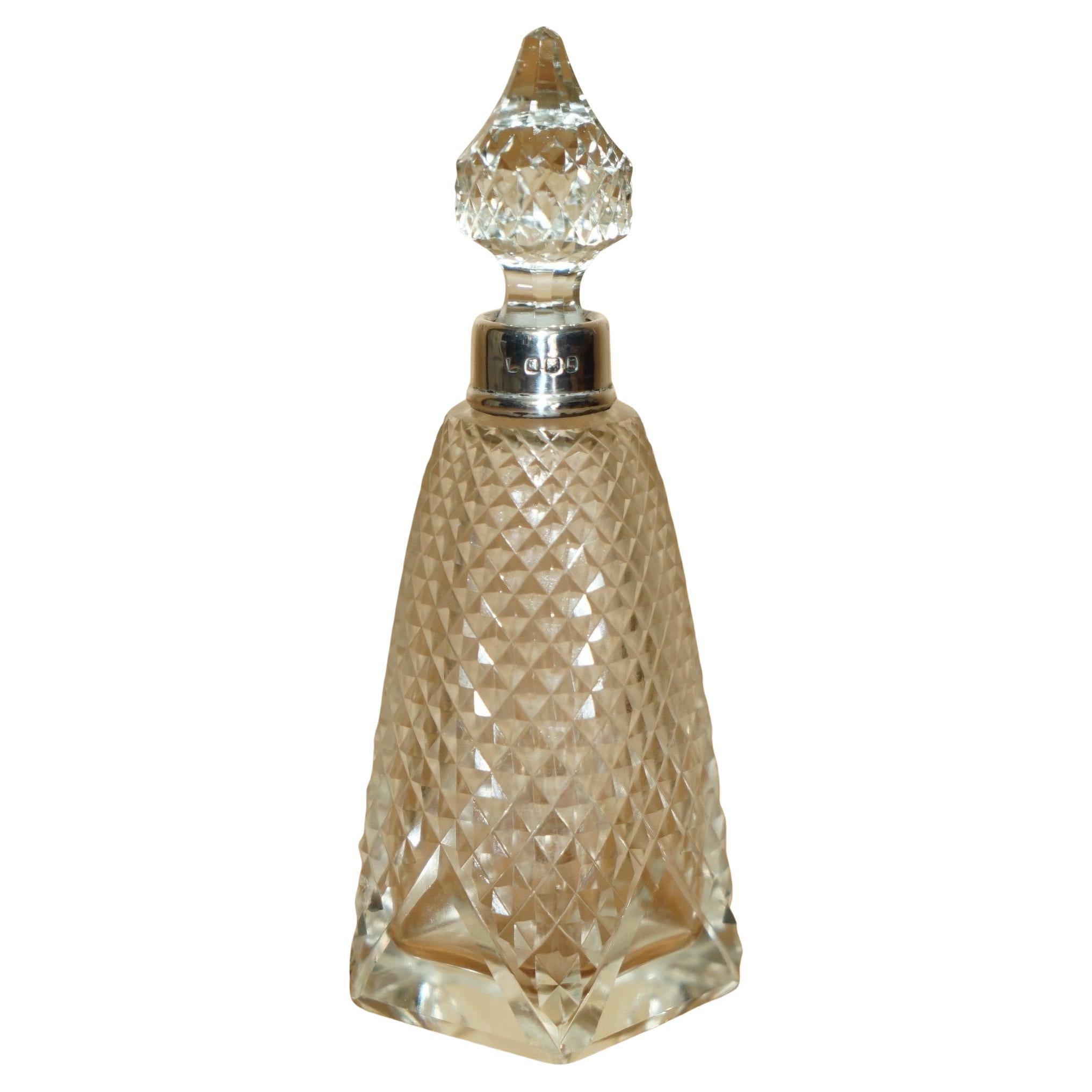 ANTIQUE STERLING SILVER PERFUME BOTTLE IN CUT GLASS CRYSTAL LOVELY CRAFTSMANSHiP