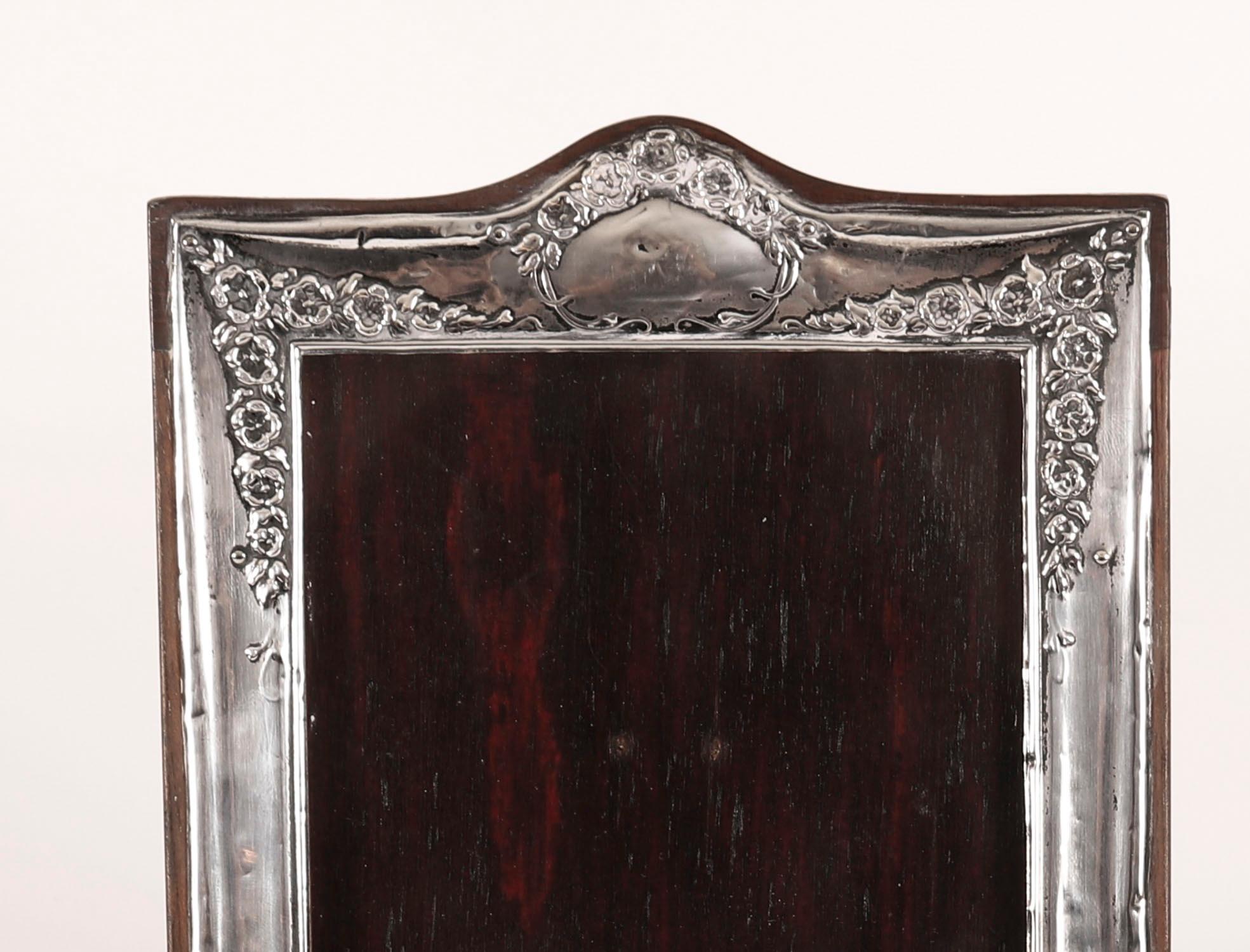 Antique Sterling Silver Photo Frame J & R F Ltd Late 19th c 18.5cm x 14cm In Good Condition For Sale In London, GB