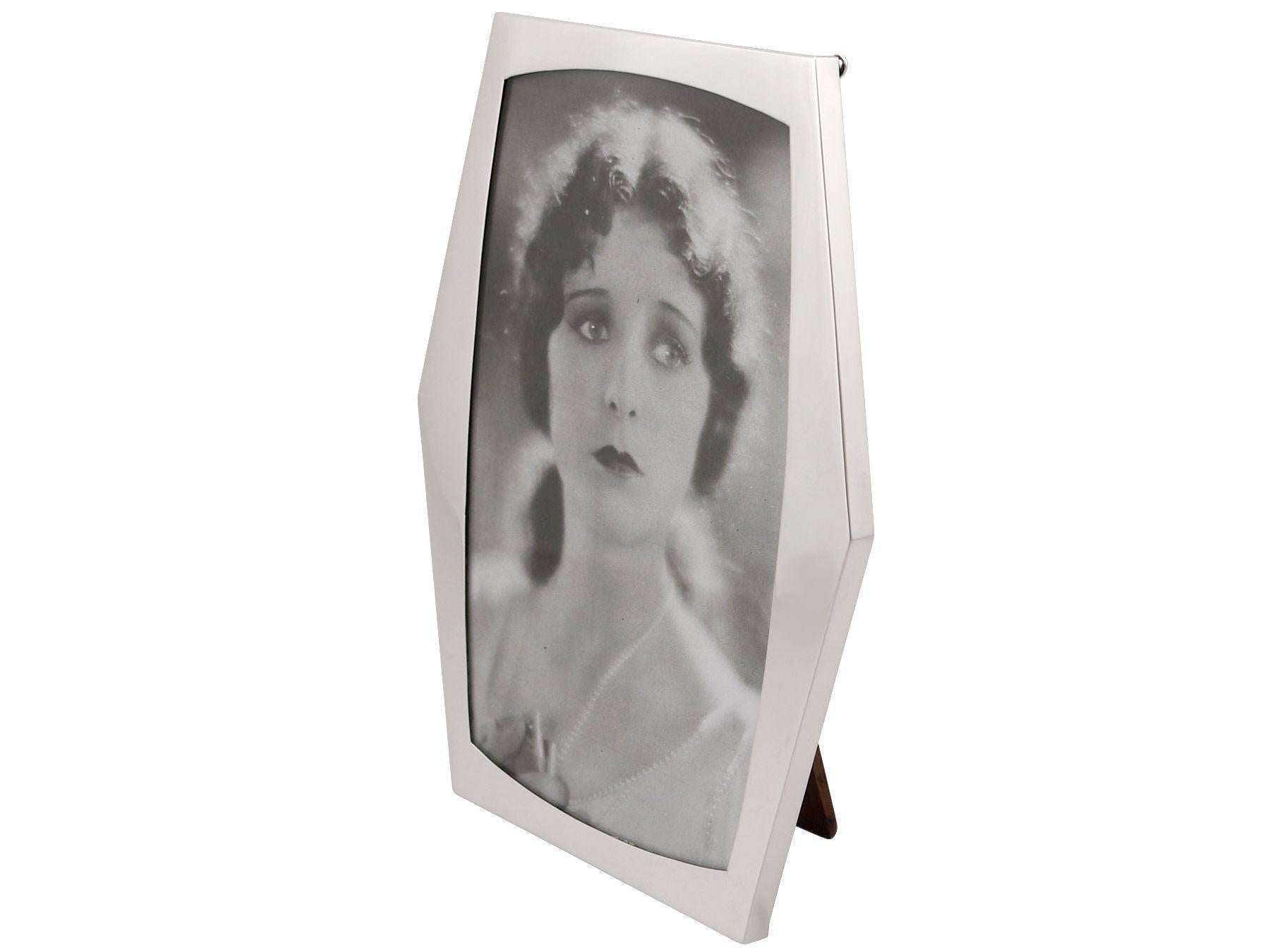 British Antique 1919 Sterling Silver Photograph Frame