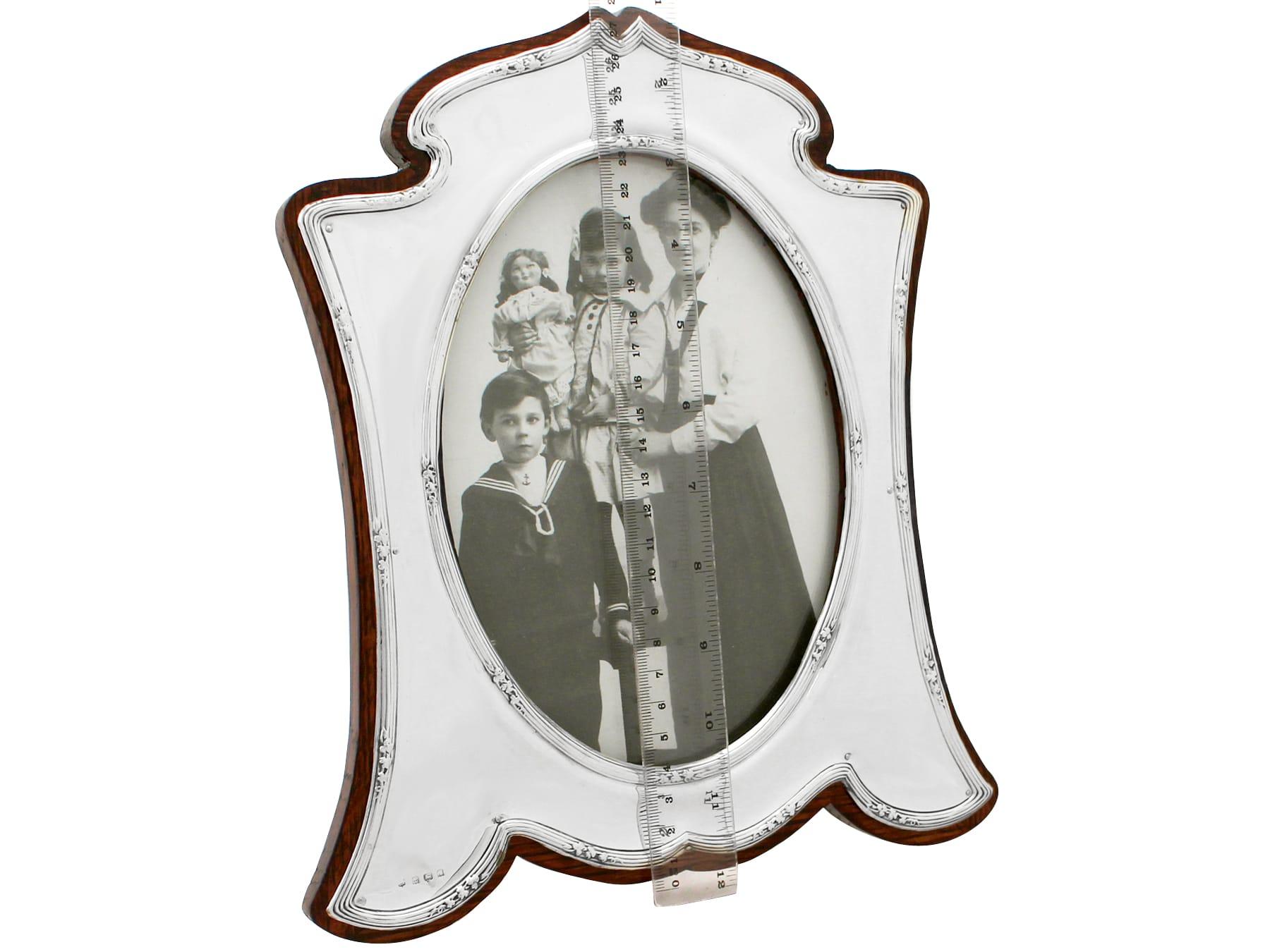 Antique George V Sterling Silver Photograph Frame (1910) For Sale 4