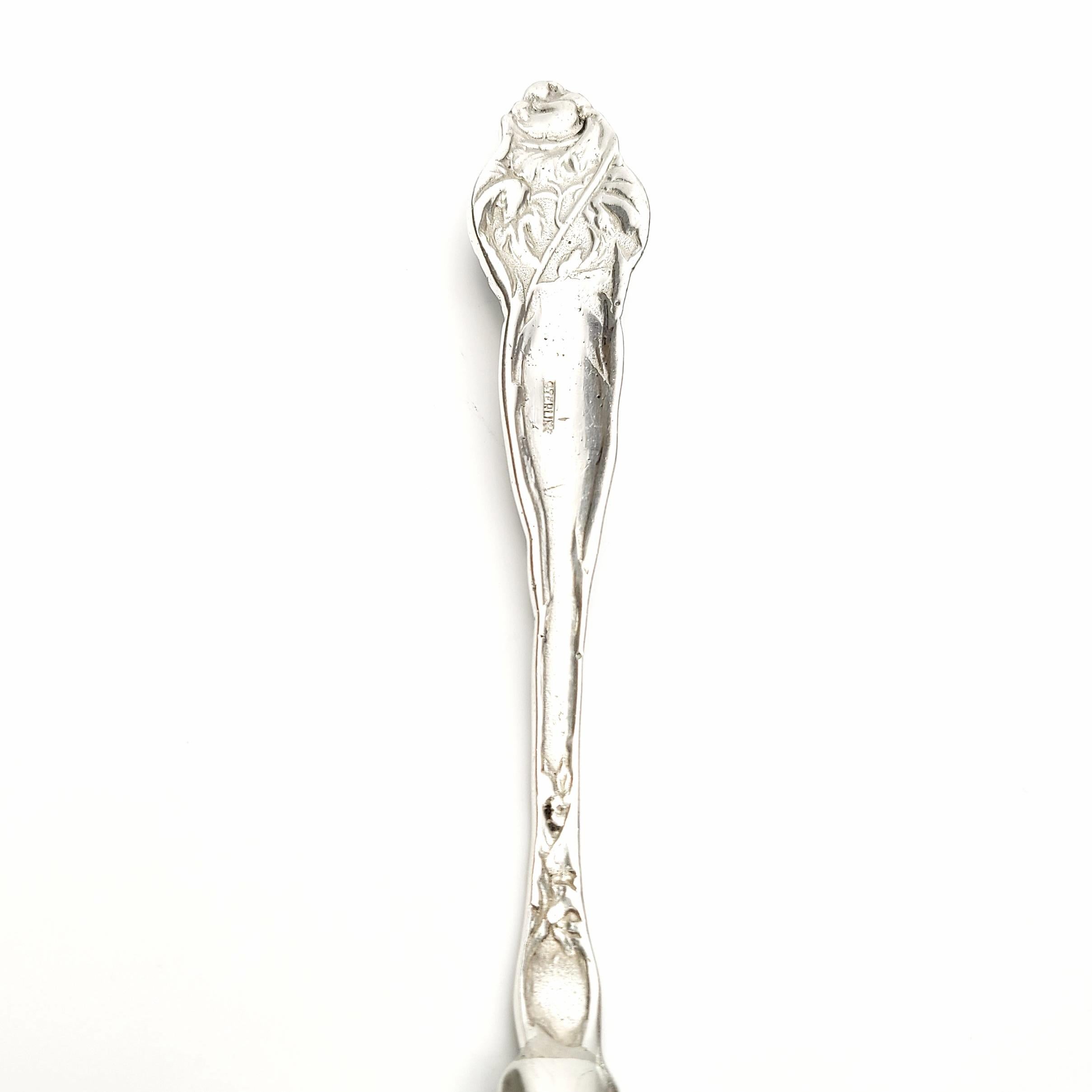 Antique Sterling Silver Pierced Filigree Floral and Bird Serving Spoon In Good Condition For Sale In Washington Depot, CT