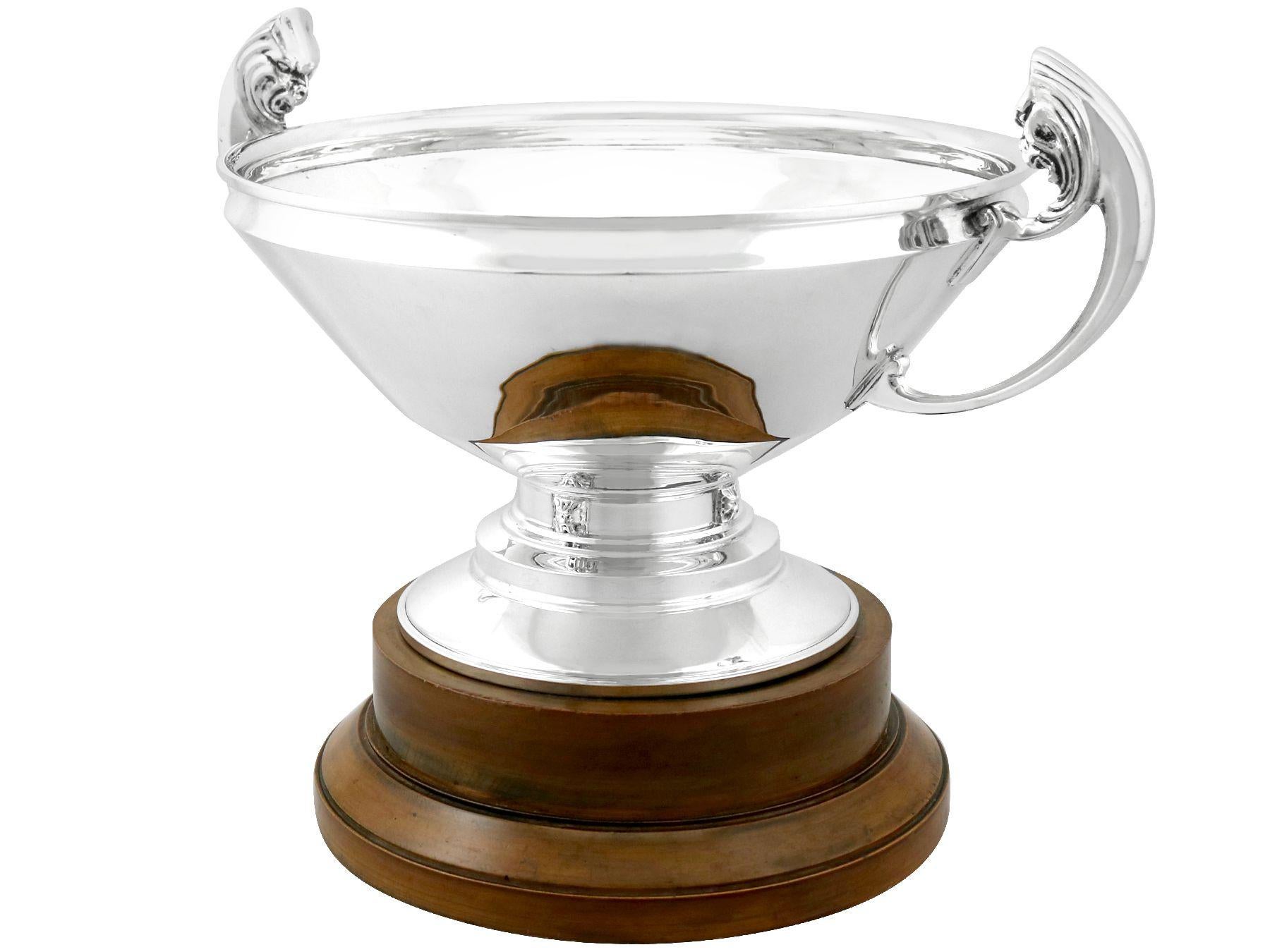 Antique Art Deco Sterling Silver Presentation Bowl (1993) In Excellent Condition For Sale In Jesmond, Newcastle Upon Tyne