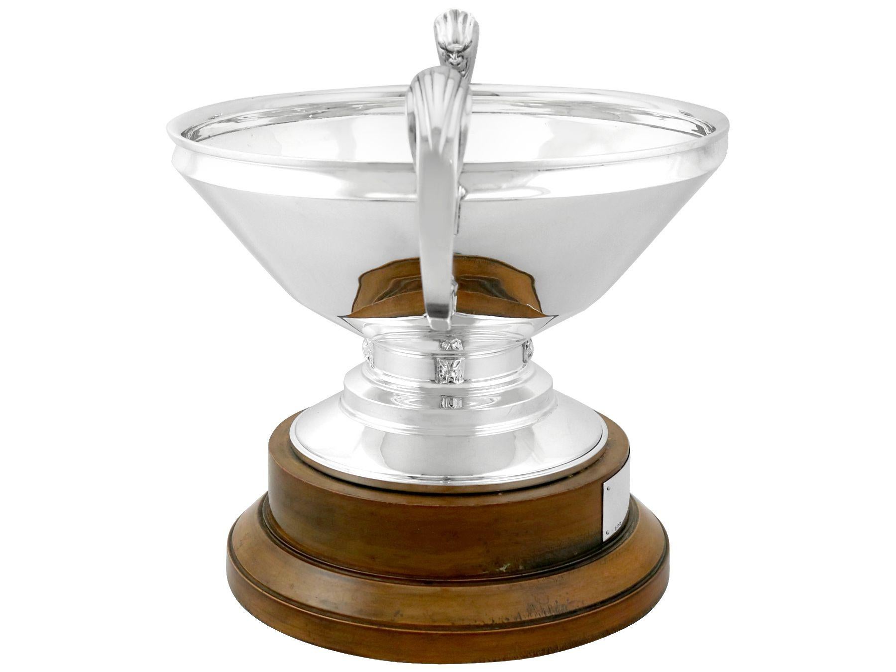 Mid-20th Century Antique Art Deco Sterling Silver Presentation Bowl (1993) For Sale