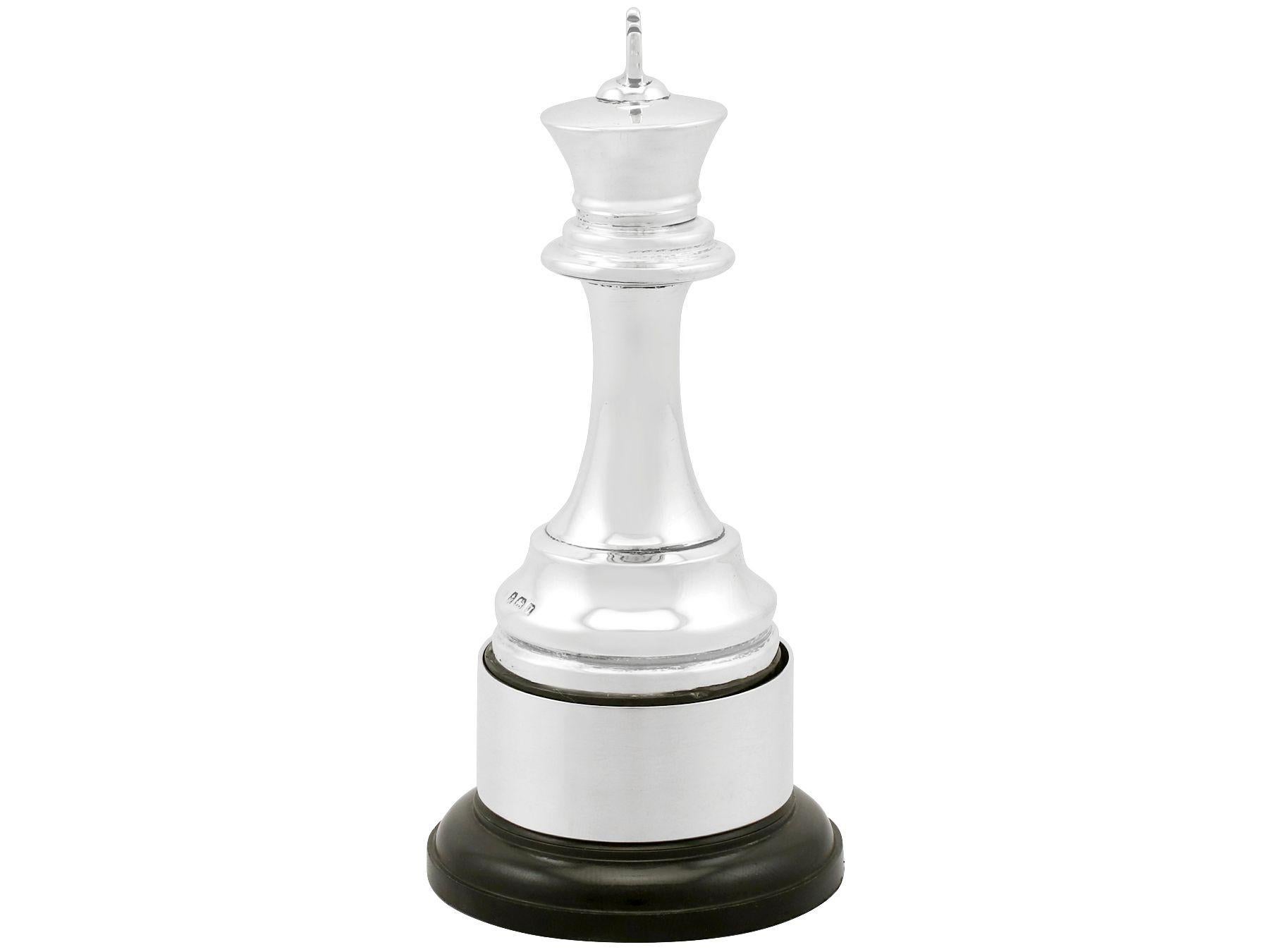 Britannique Trophée d'échecs de présentation en argent sterling George V en vente