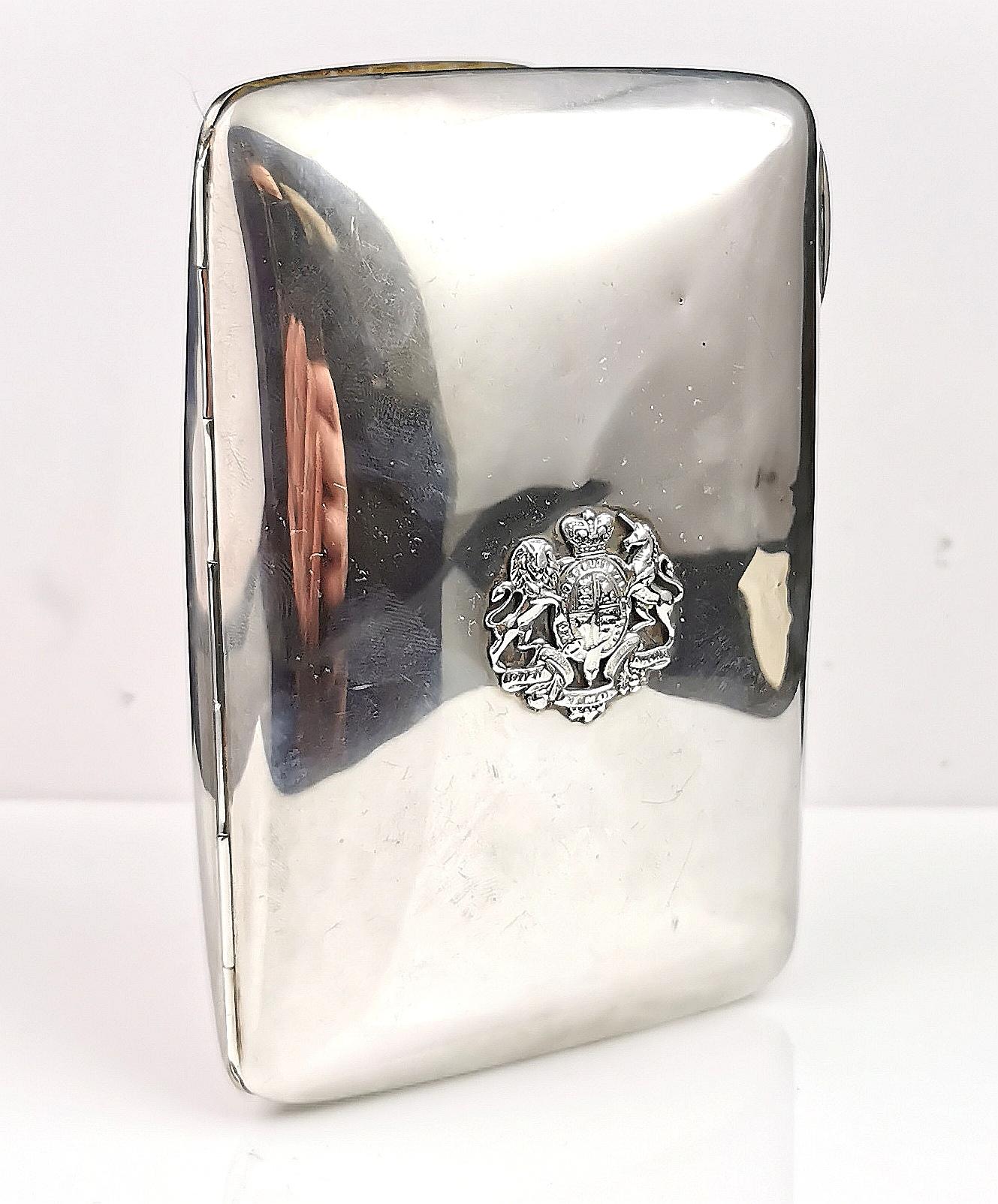 An attractive and interesting antique sterling silver cigar case.

A lovely substantial and heavy piece, made from smooth high polished sterling silver, the case is gilt lined and still retains most of its rich gilt finish.

The front has an
