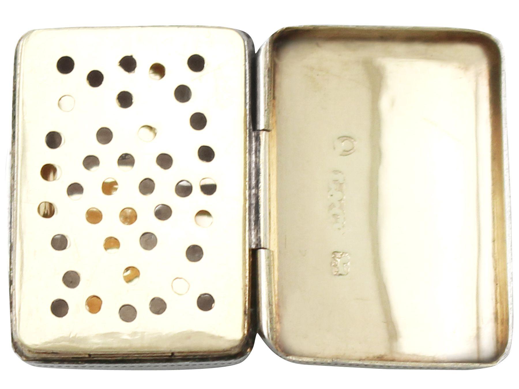 John Lawrence & Co 1826 Sterling Silver Purse Vinaigrette For Sale 1