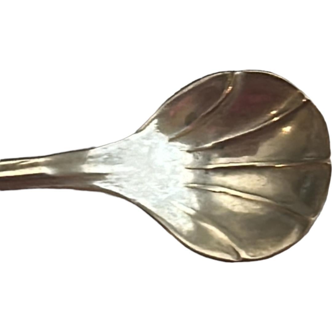Antique Sterling Silver Ruffled Shell Pattern Salt Spoons ~ 6 For Sale 6