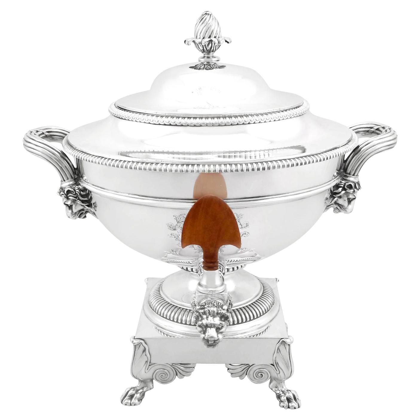 Antico samovar in argento sterling di Paul Storr in stile Reggenza in vendita