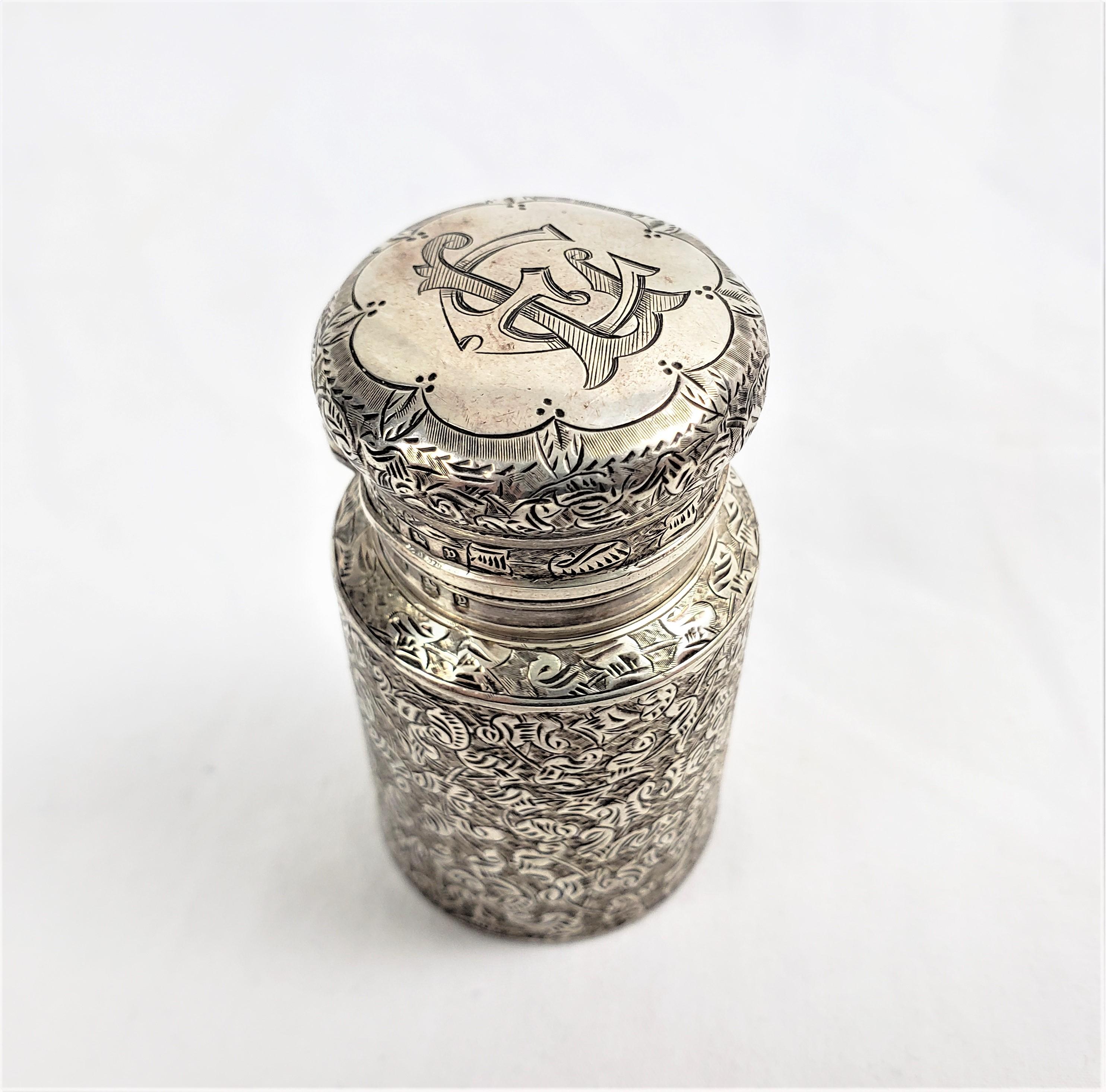 Victorien Flacon de parfum ou de parfum ancien en argent sterling avec décoration ciselée en vente