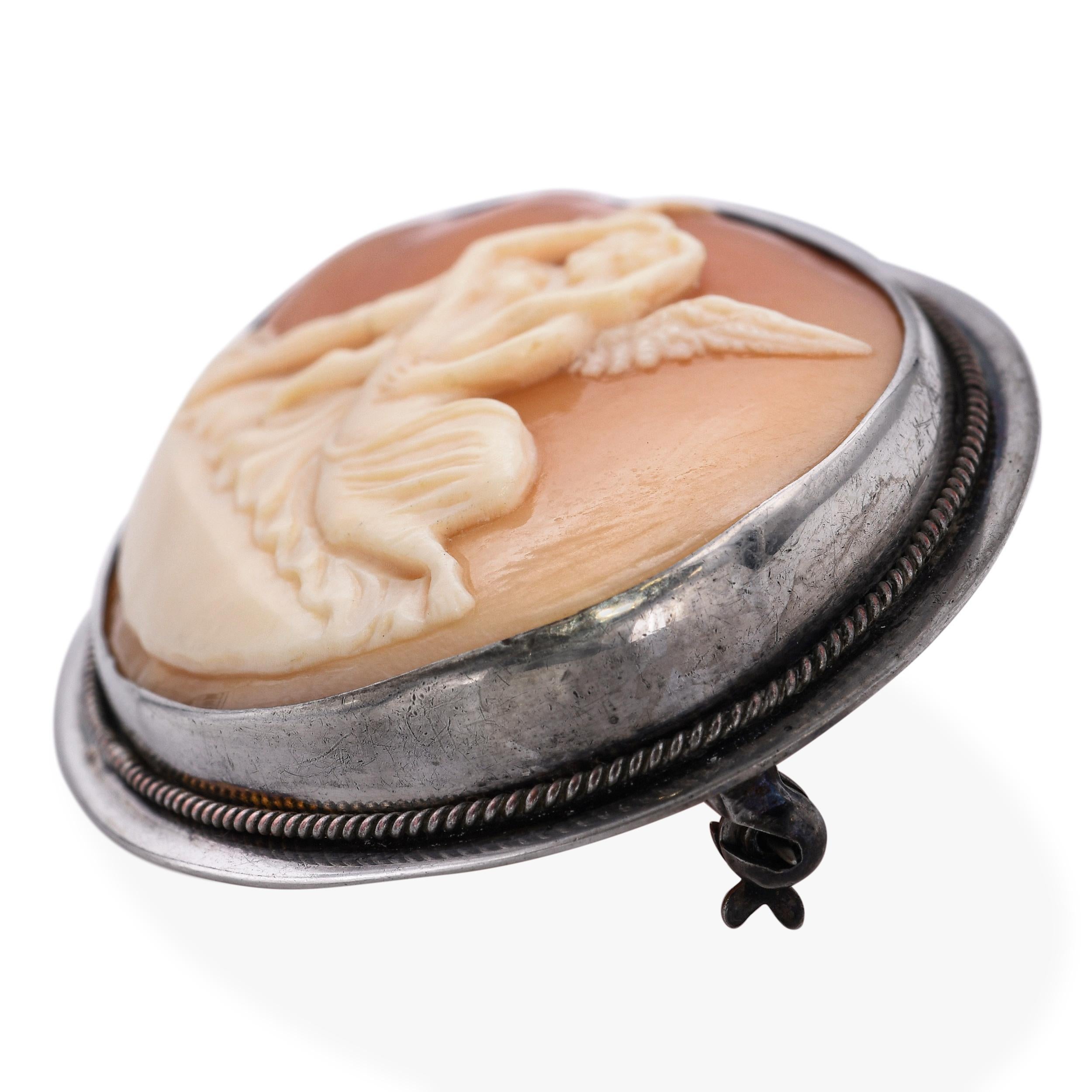 Antike Sterling Silber Shell Kamee Psyche und Eros Brosche Damen im Angebot