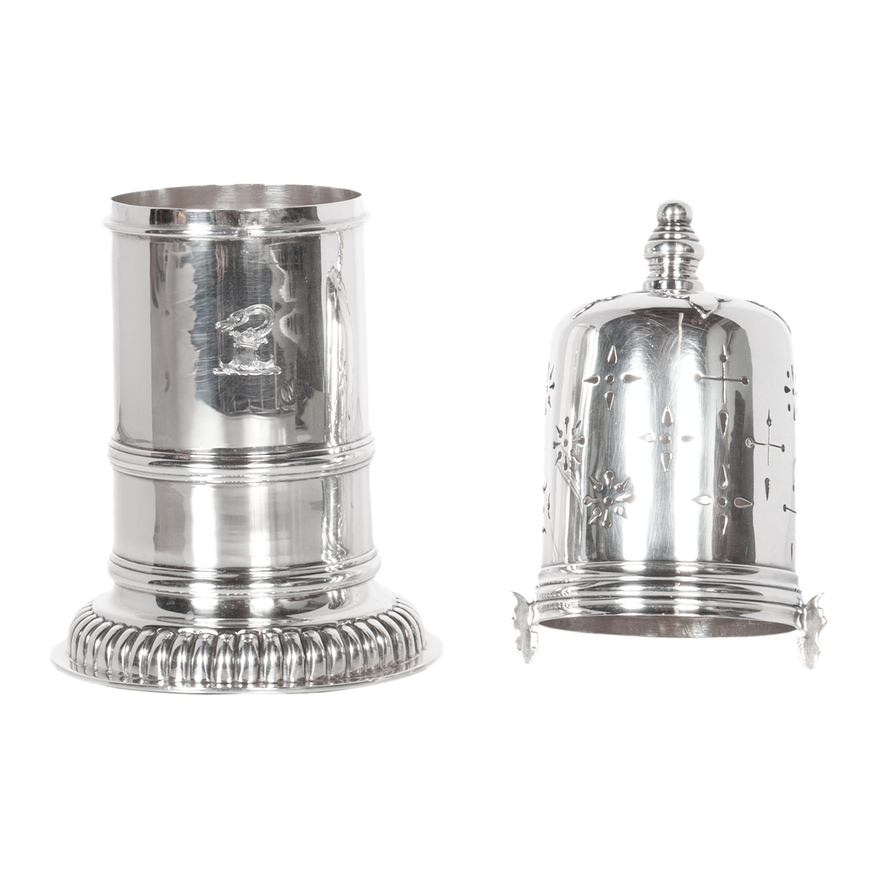 Antique Sterling Silver Silver Sugar Shaker Muffineer Elkington & Co London 1912 For Sale 5