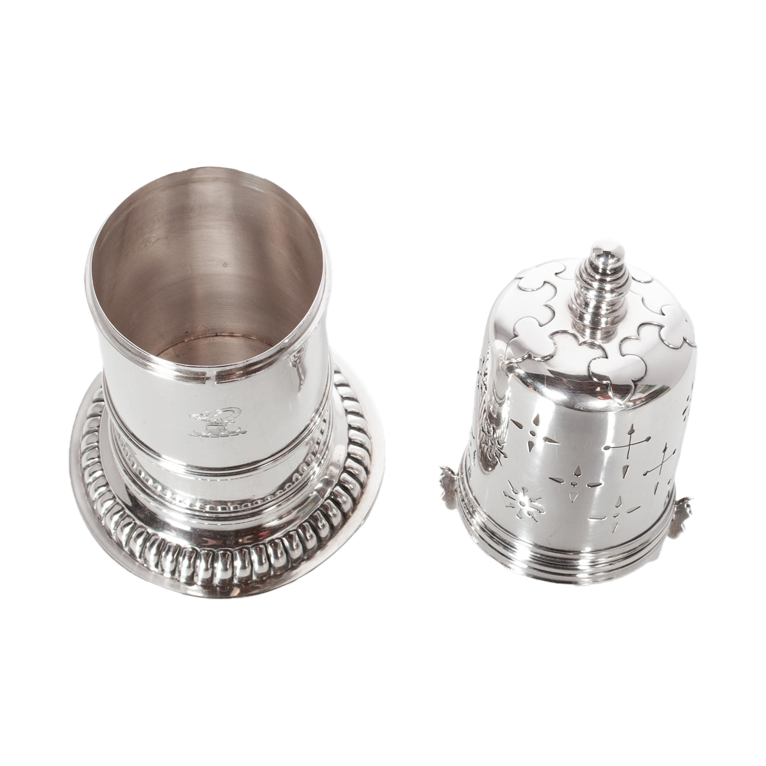 Antique Sterling Silver Silver Sugar Shaker Muffineer Elkington & Co London 1912 For Sale 6