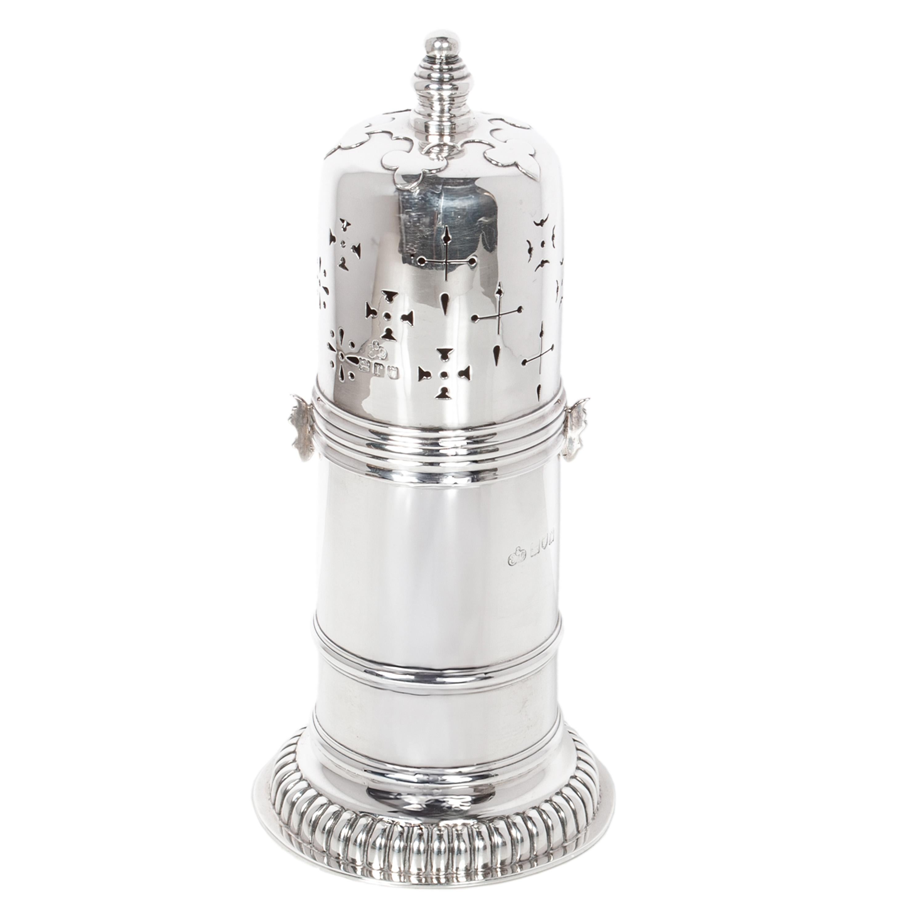 English Antique Sterling Silver Silver Sugar Shaker Muffineer Elkington & Co London 1912 For Sale