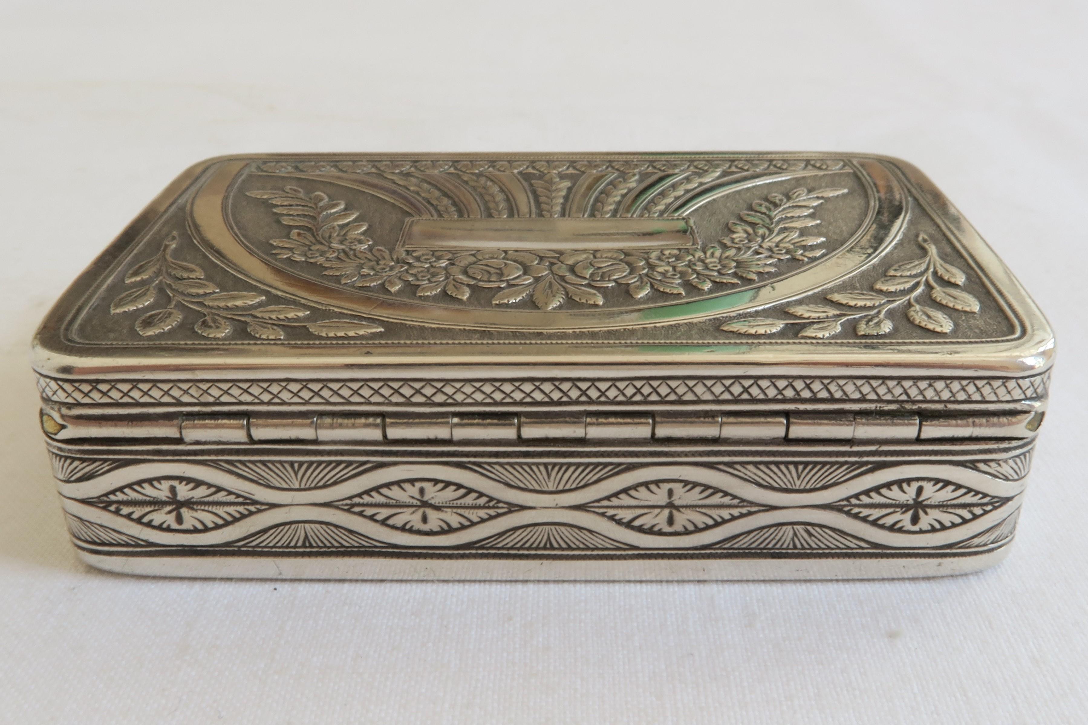 Austrian Antique Sterling Silver Snuff Box with Floral Motif For Sale