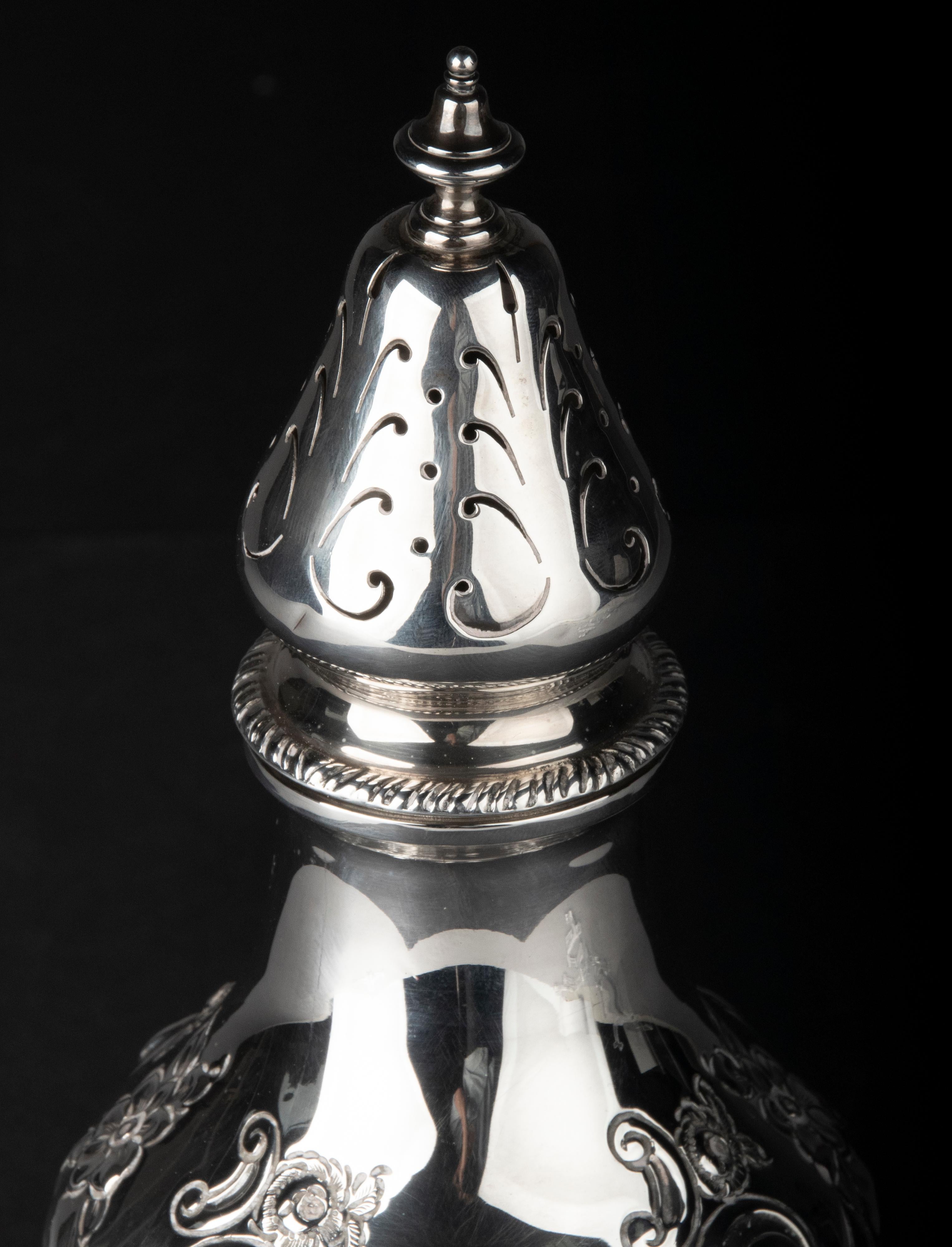 Azucarero antiguo de plata de ley en venta 7
