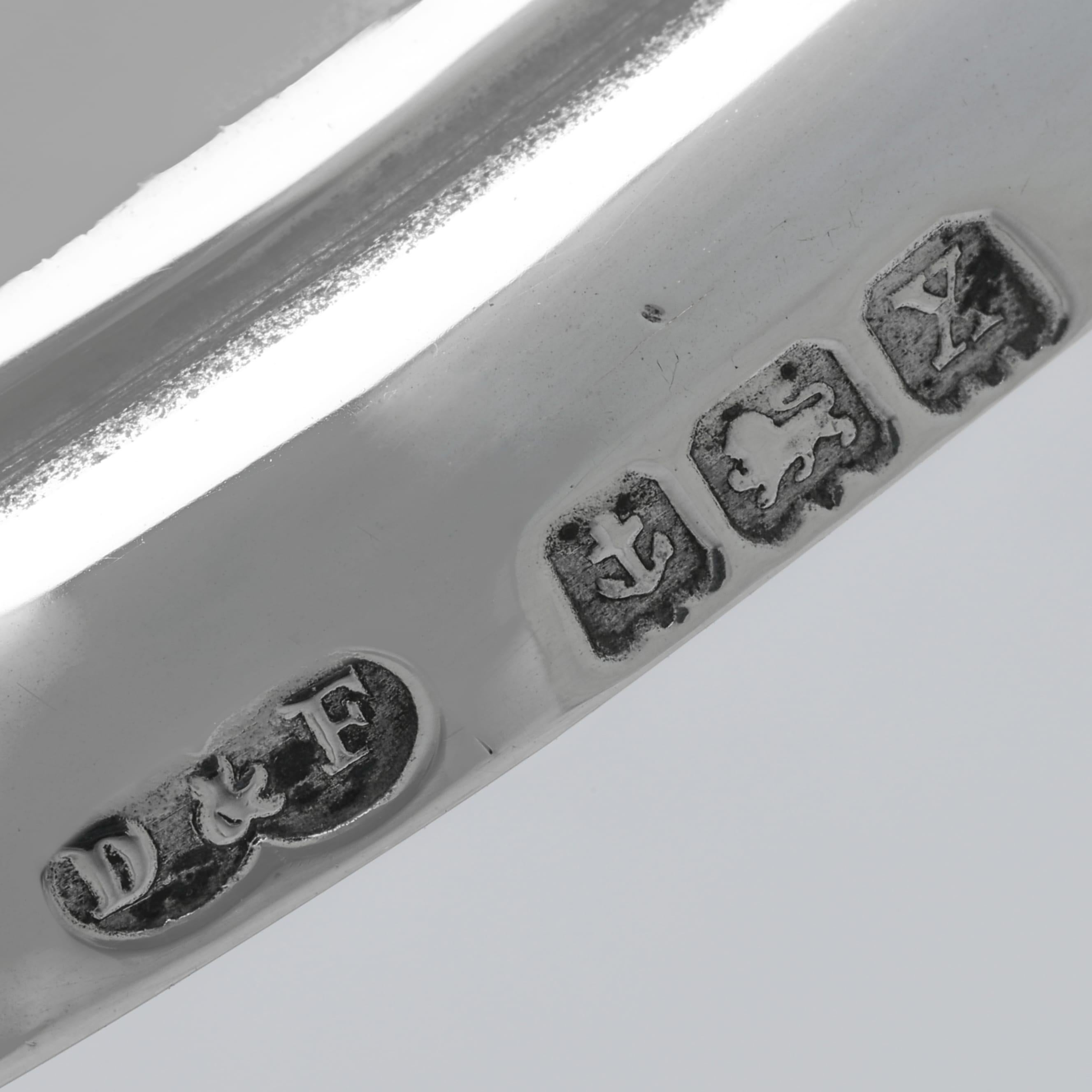 Début du 20ème siècle Cloche de table ancienne en argent sterling fabriquée en 1922 en vente