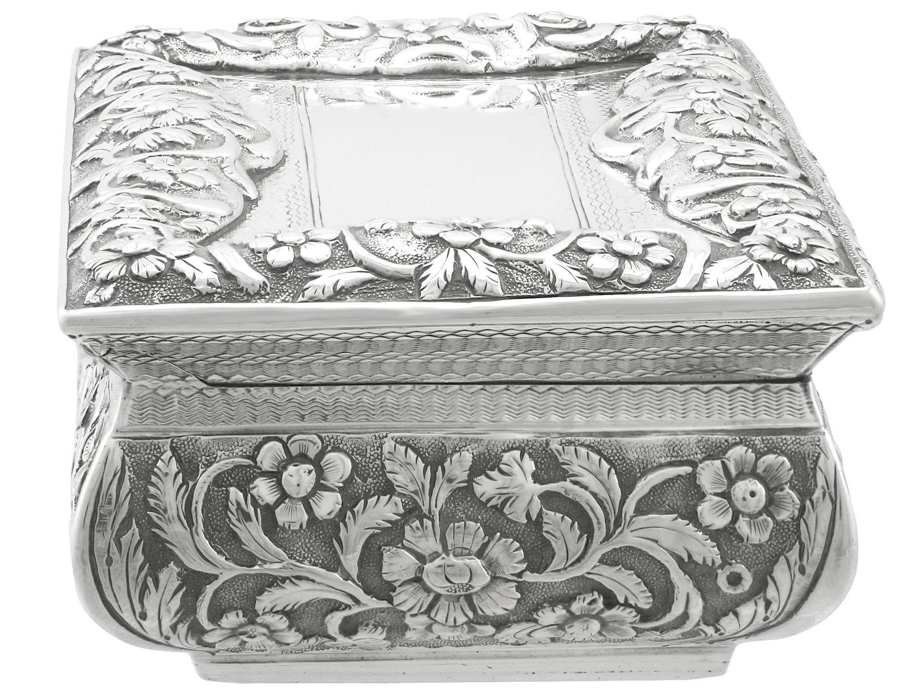 British Antique William IV Sterling Silver Table Snuff Box For Sale