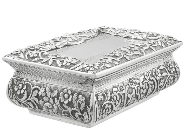 Mid-19th Century Joseph Willmore Antique 1836 Sterling Silver Table Snuff Box For Sale