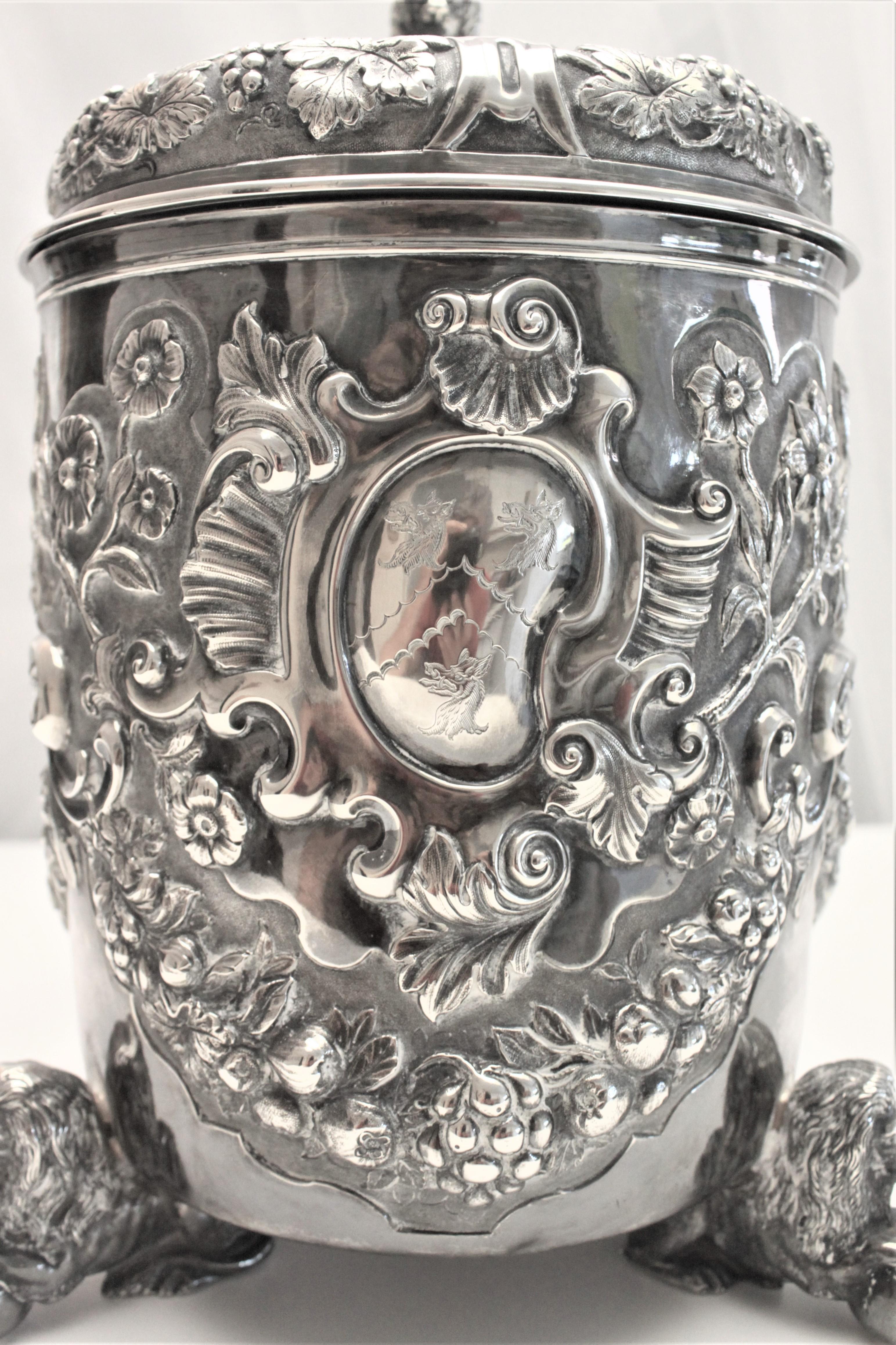 Gran cubitera antigua de plata de ley con leones figurados 1