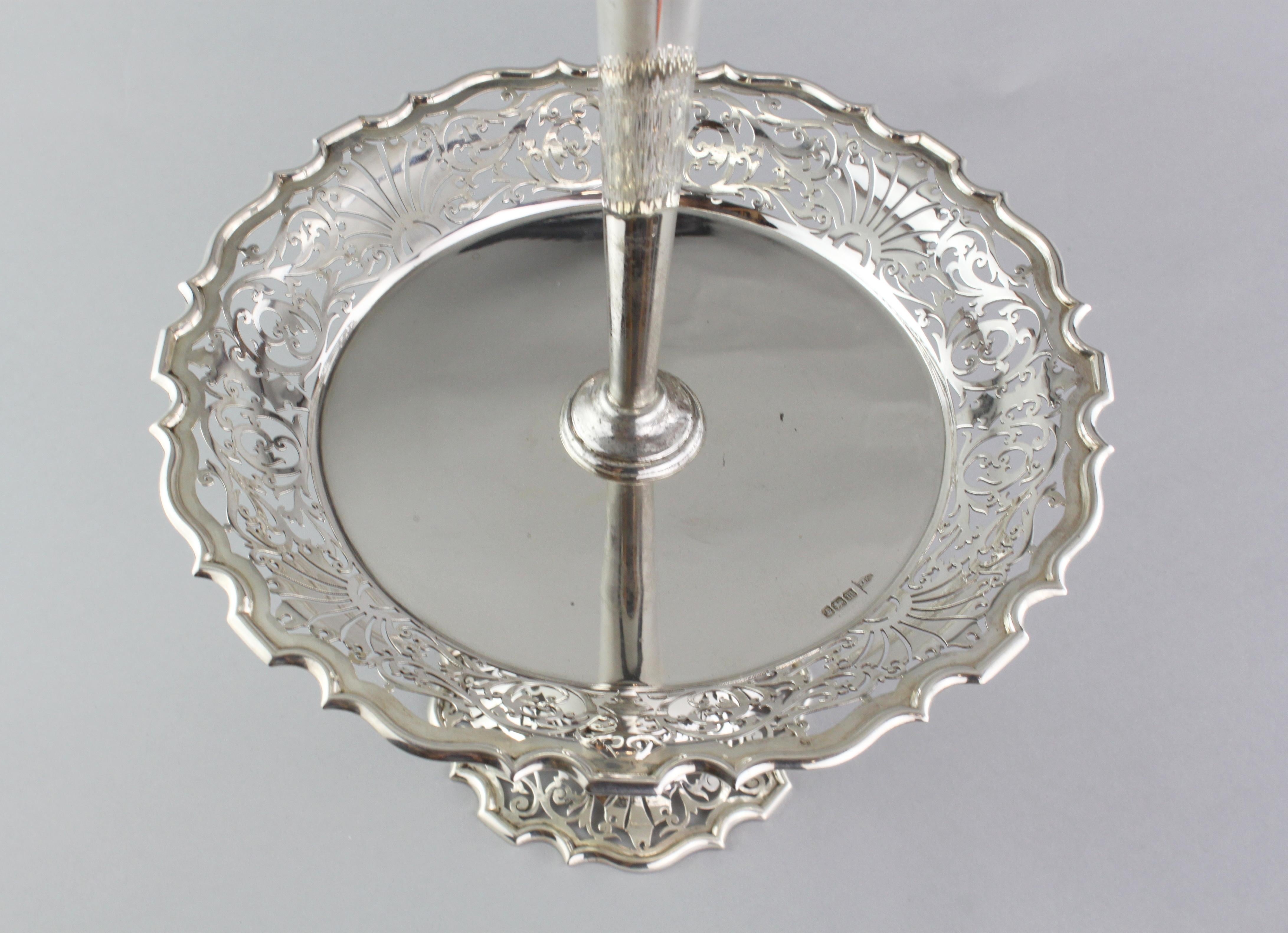 British Antique Sterling Silver Tazza Dish with Vase, Walker & Hall, Sheffield, 1904