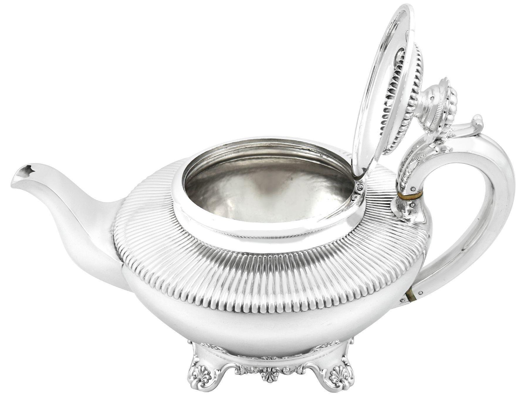 1830s English Sterling Silver Teapot For Sale 1