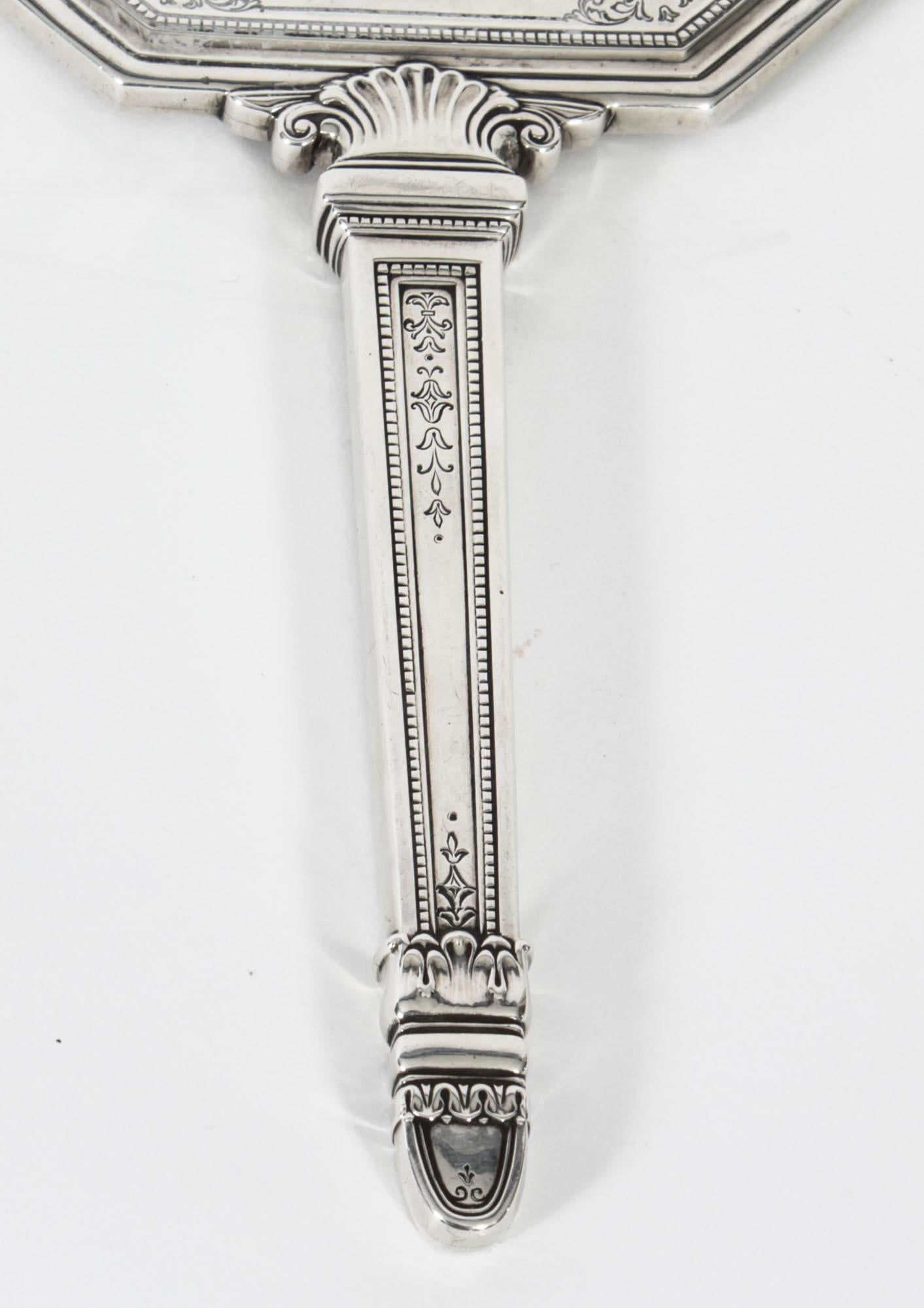Antiker Tiffany & Co.-Handspiegel aus Sterlingsilber, frühes 20. Jahrhundert im Angebot 3