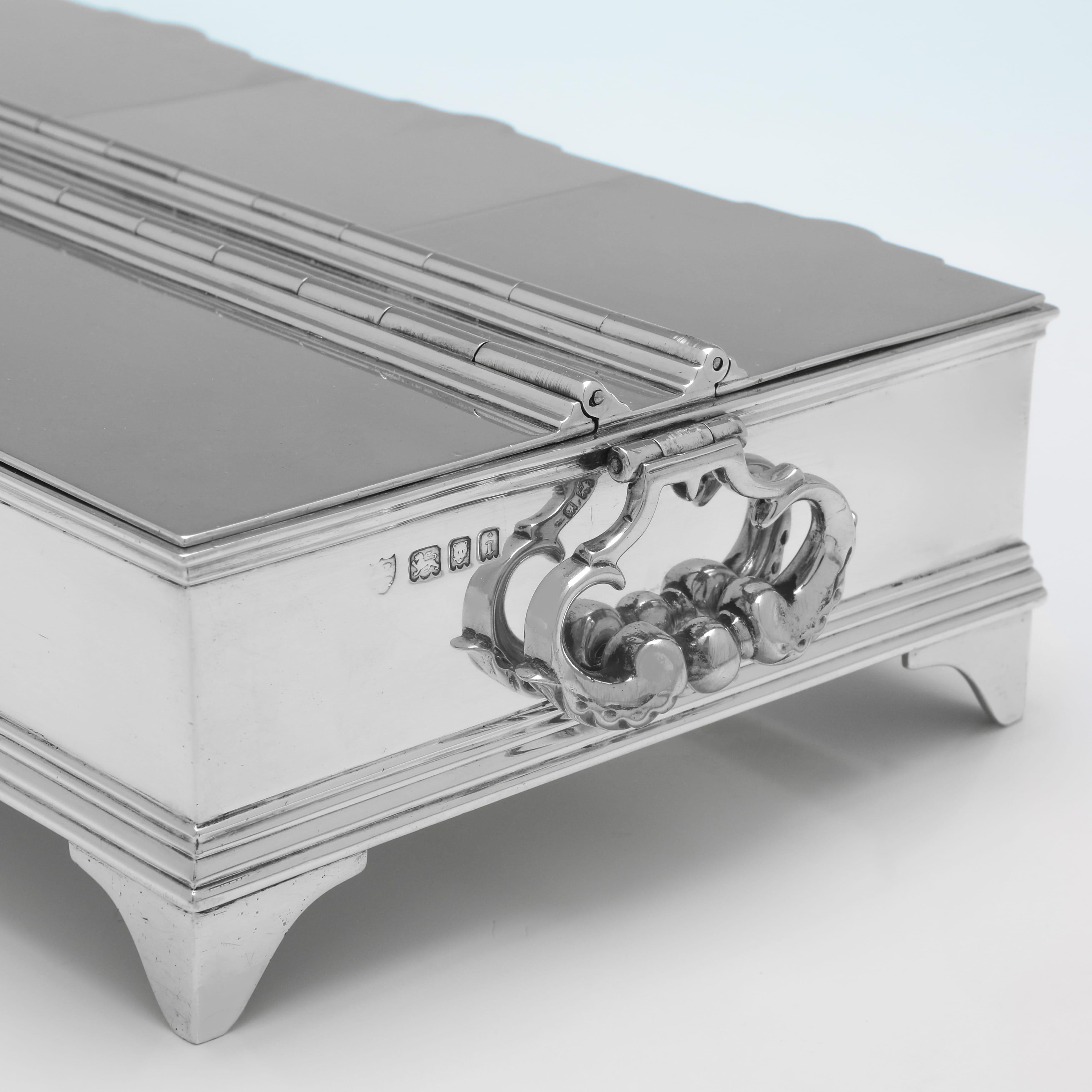 Early 20th Century Antique sterling silver Treasury ink stand made by Tessiers of Bond Street 1924 For Sale