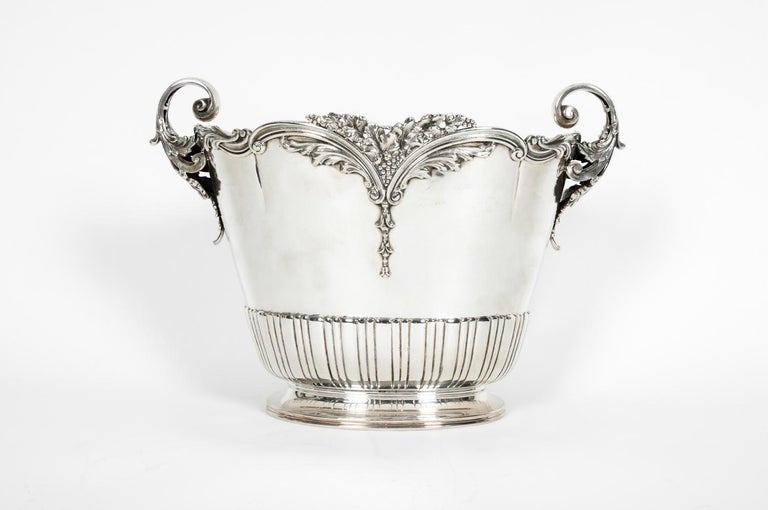 Antique Sterling Silver Two Handles Barware Wine Cooler In Good Condition For Sale In Hudson, NY