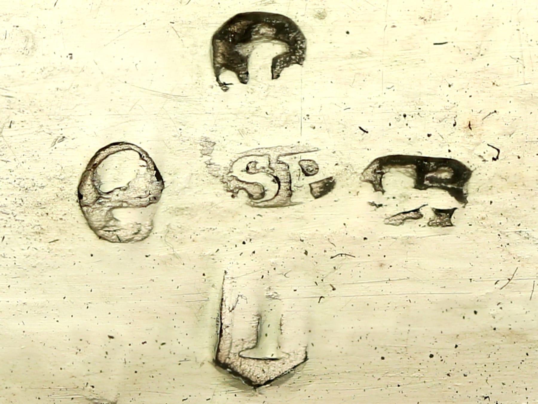Vinaigrette antica in argento sterling di Samuel Pemberton in vendita 4