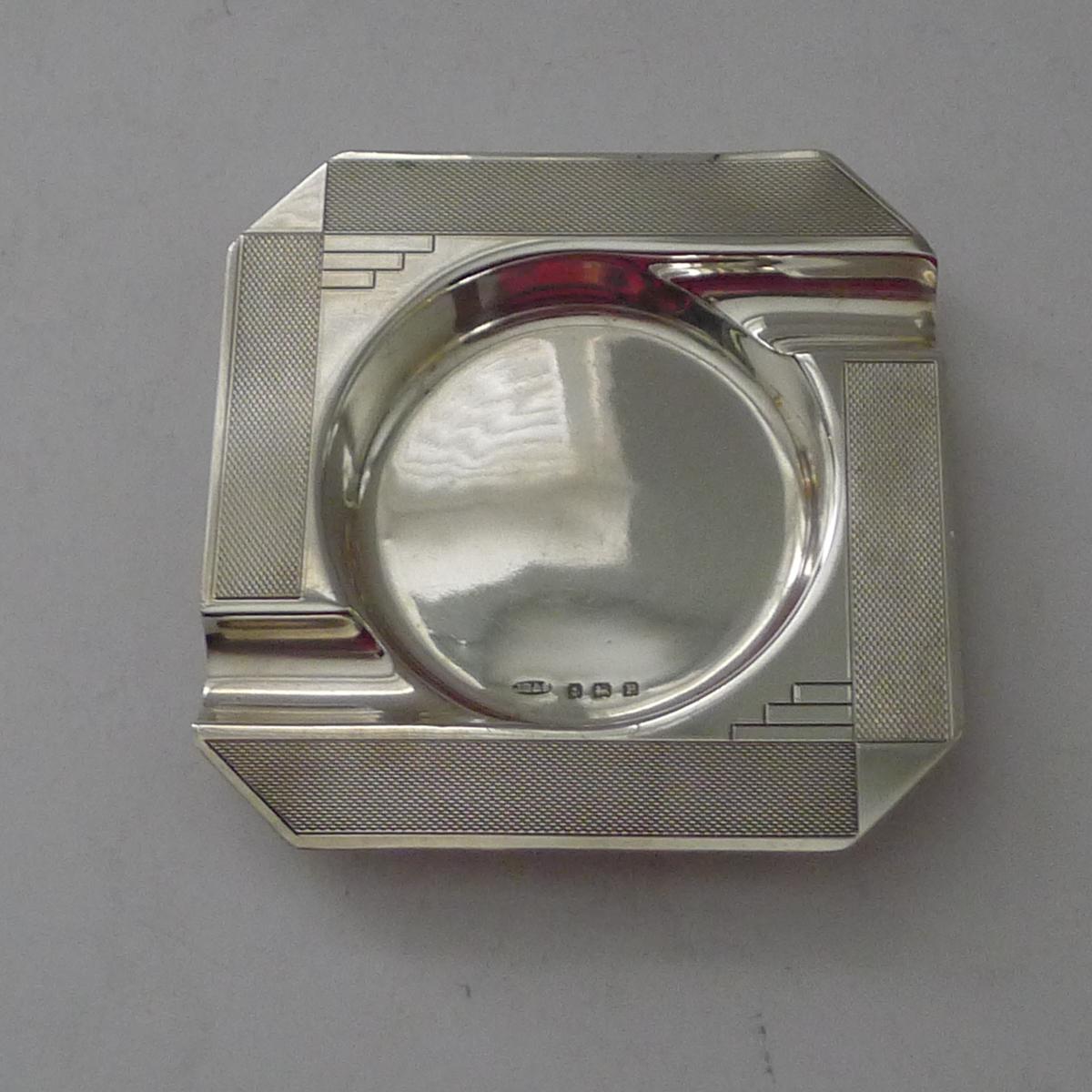 Antico posacenere in argento massiccio di John Grinsell & Sons - 1914 In condizioni buone in vendita a Bath, GB