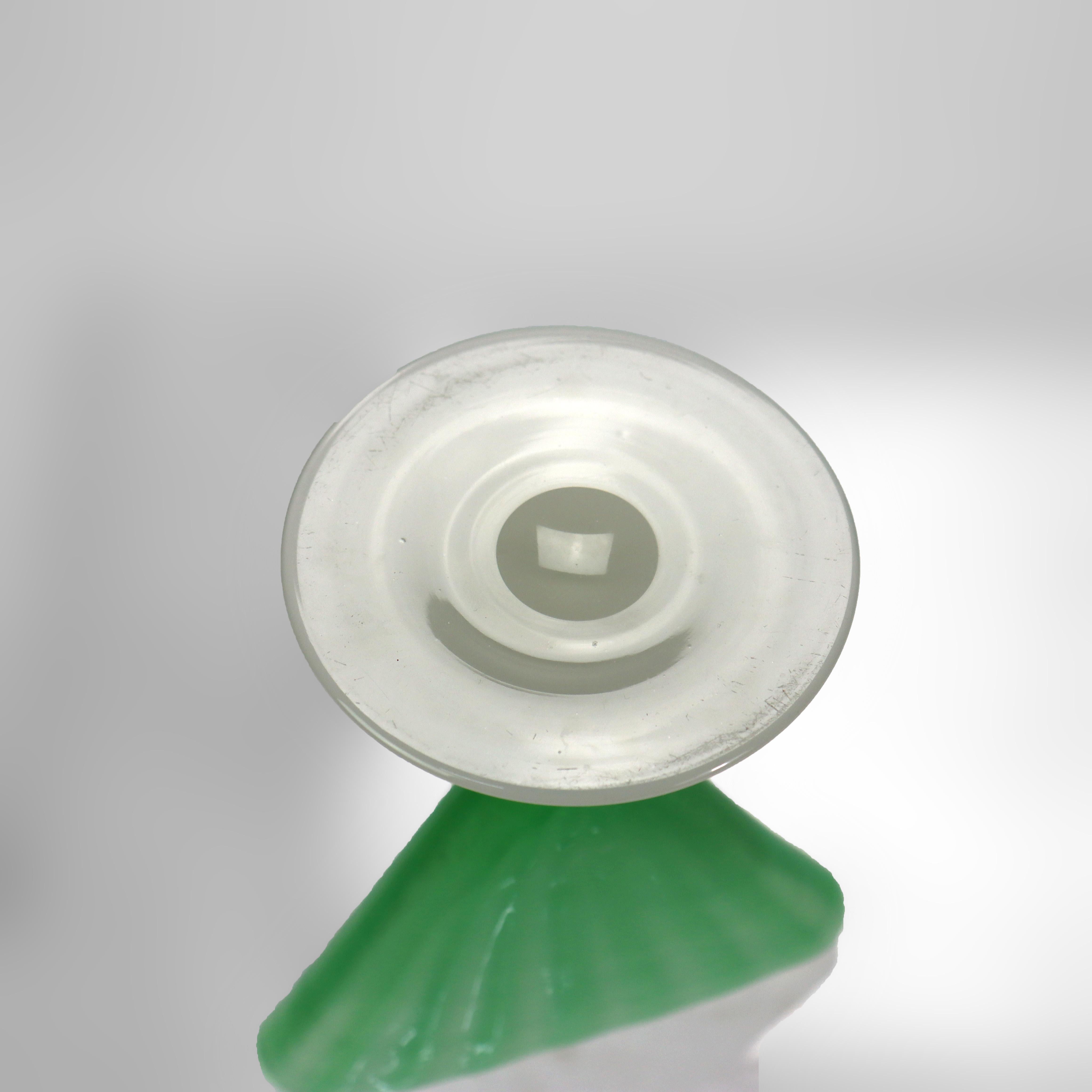 Antique Steuben Alabaster & Jade Green Art Glass Fan Vase C1920 In Good Condition For Sale In Big Flats, NY
