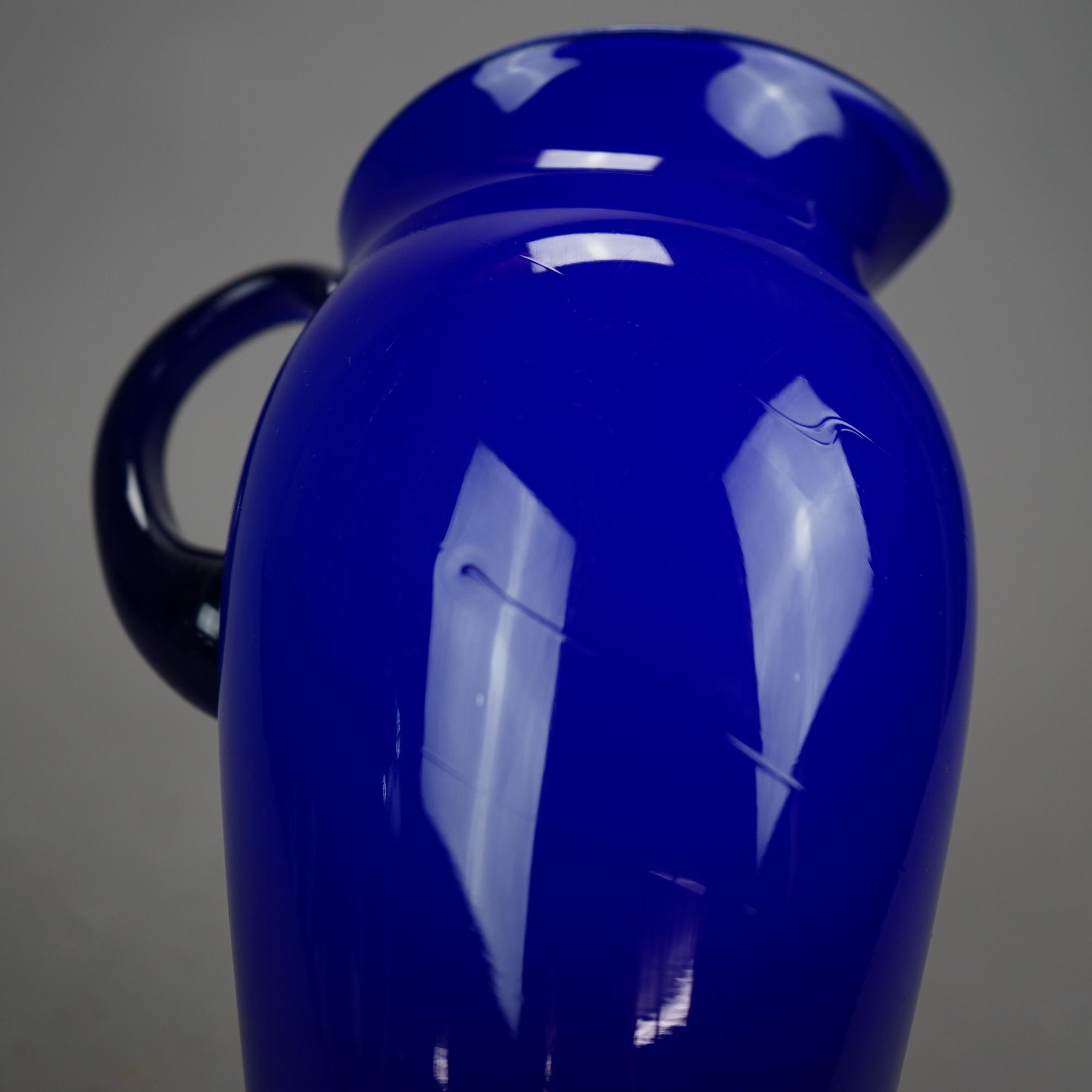 Antica brocca per acqua in vetro artistico cobalto Steuben Glass, 1920 circa 2