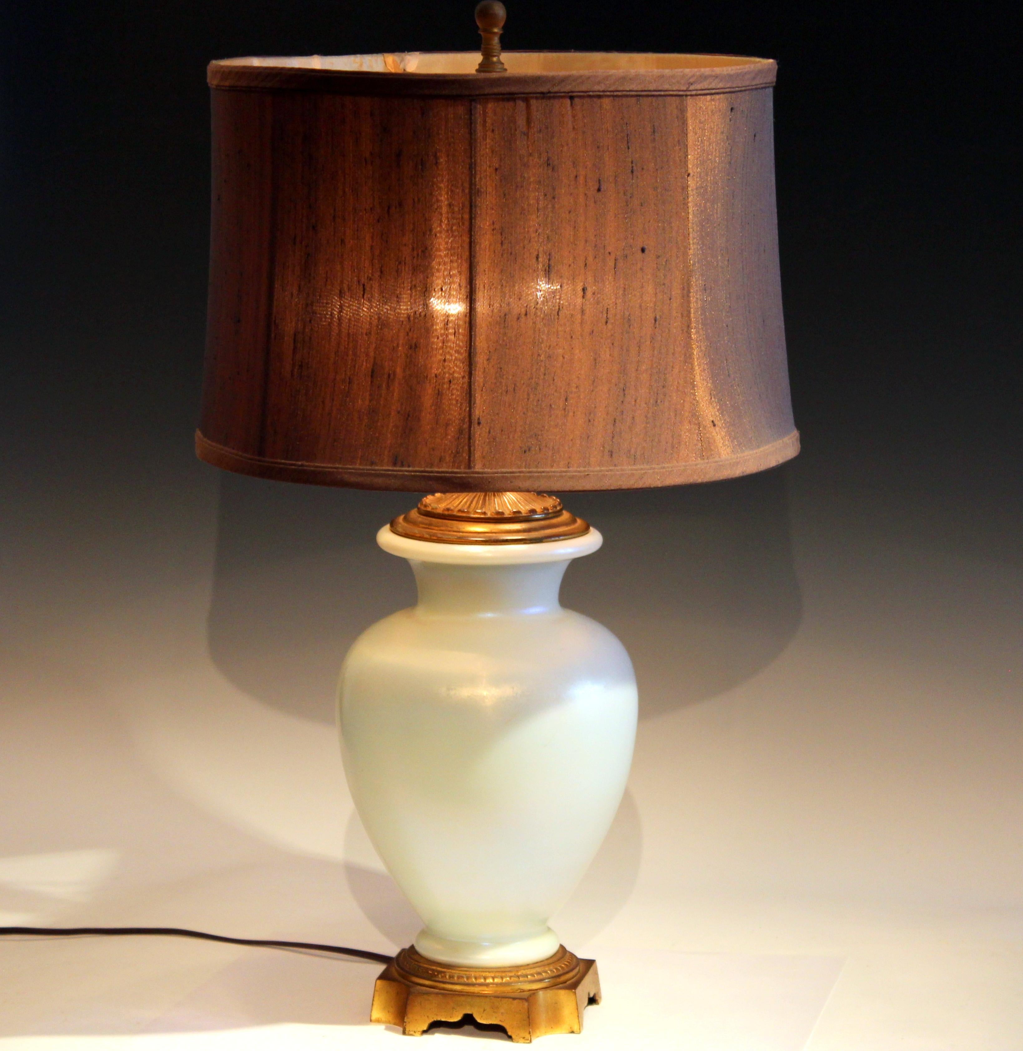 Antique Steuben Glass Ivrene Aurene Iridescent Vase Lamp Art Deco Gilt Bronze For Sale 2