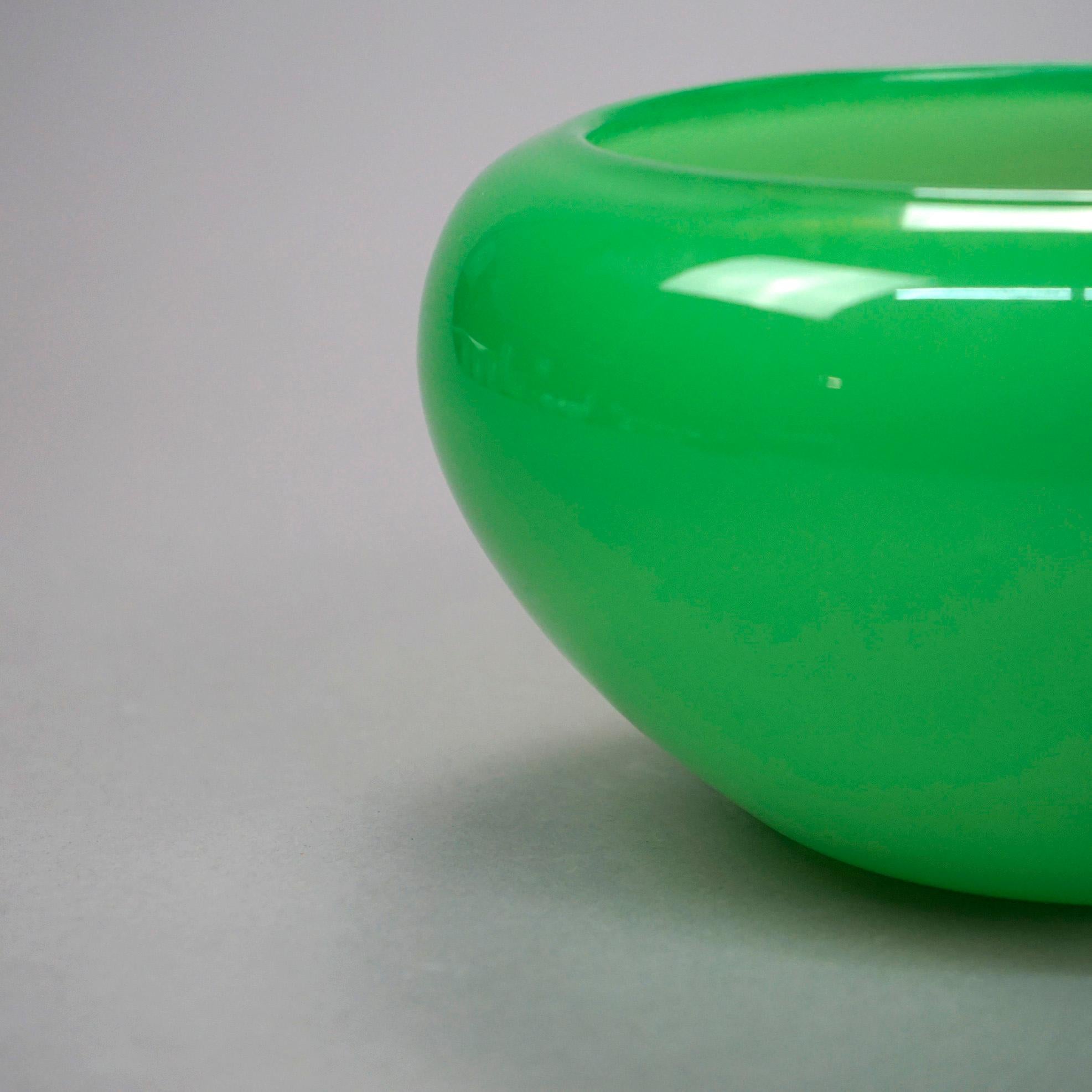 Antique Steuben Jade Green Art Glass Bowl Circa 1930, Unsigned 1