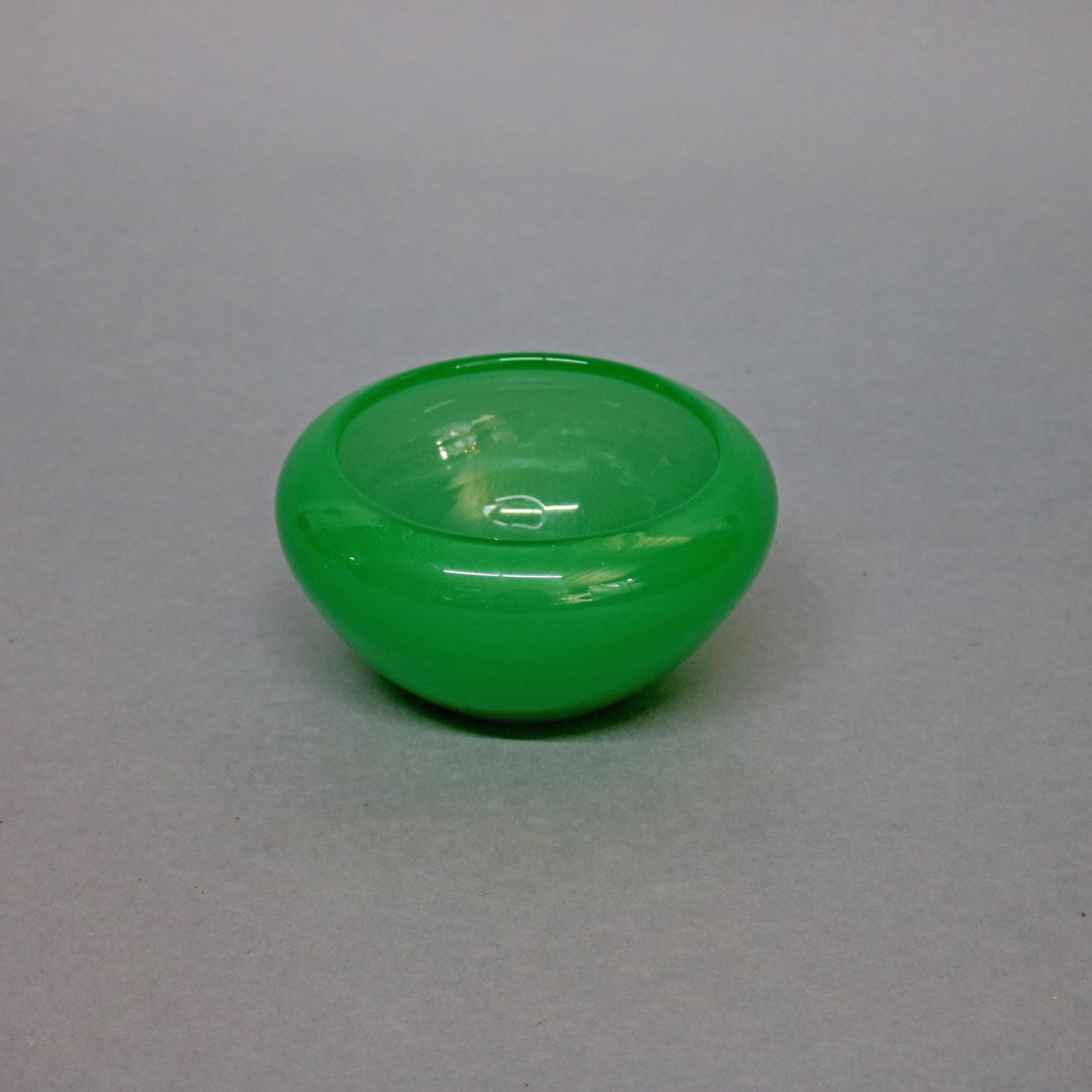 American Antique Steuben Jade Green Mouth Blown Art Glass Bowl, circa 1930