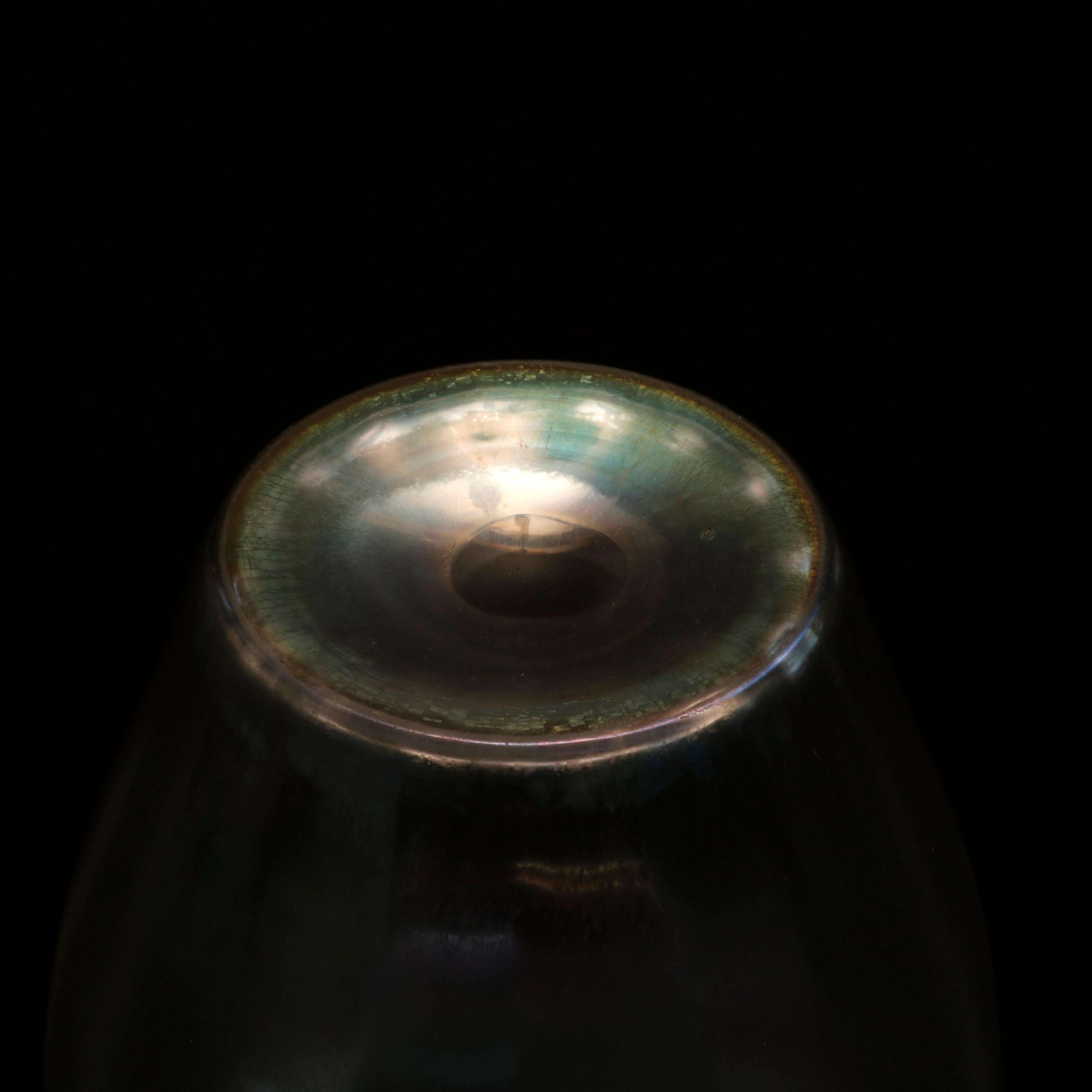 Arts and Crafts Antique Steuben Verre De Soie Crimped Edge Art Glass Vase, Circa 1920