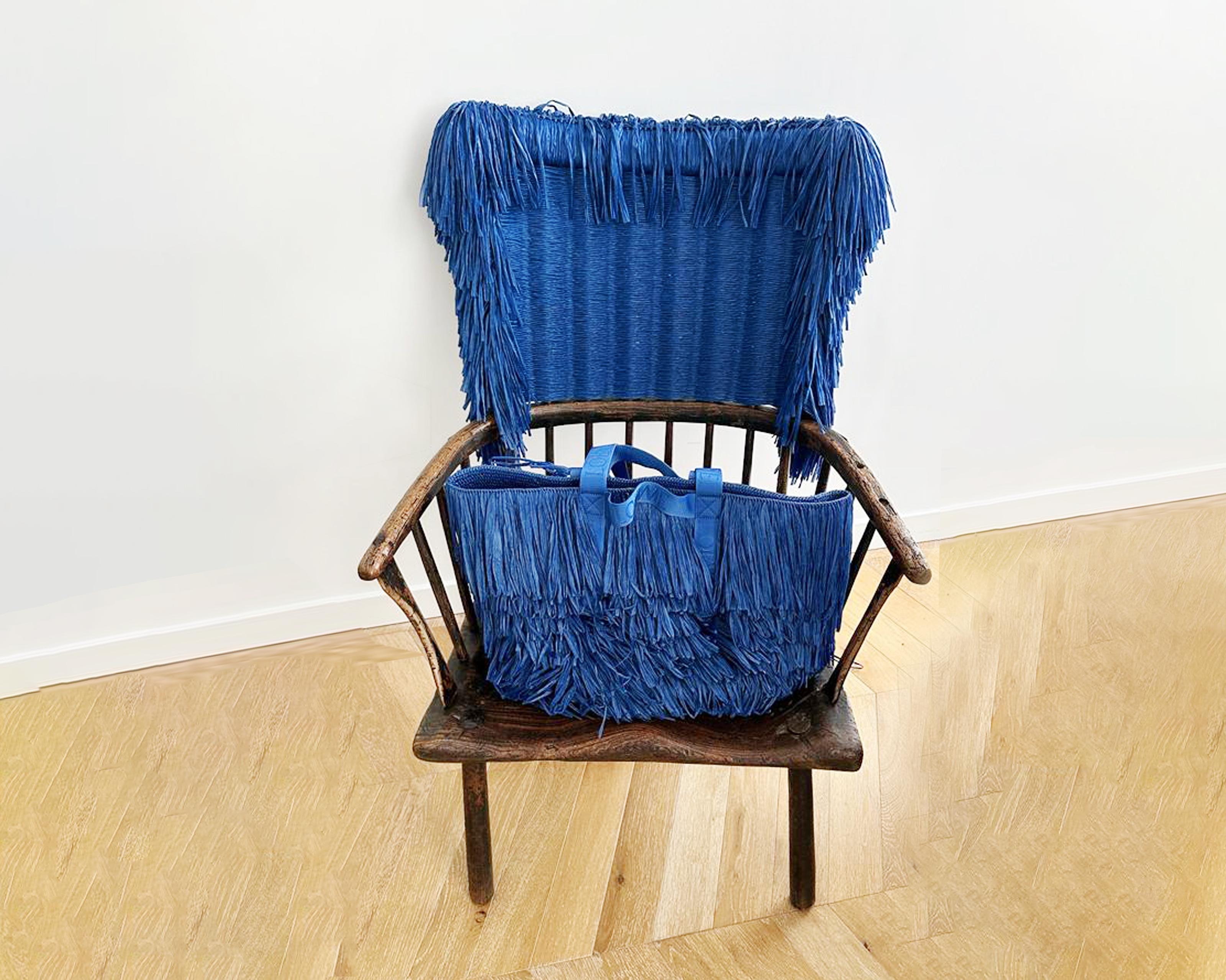 Antiker Loewe-Stuhl mit Stick im Angebot 1