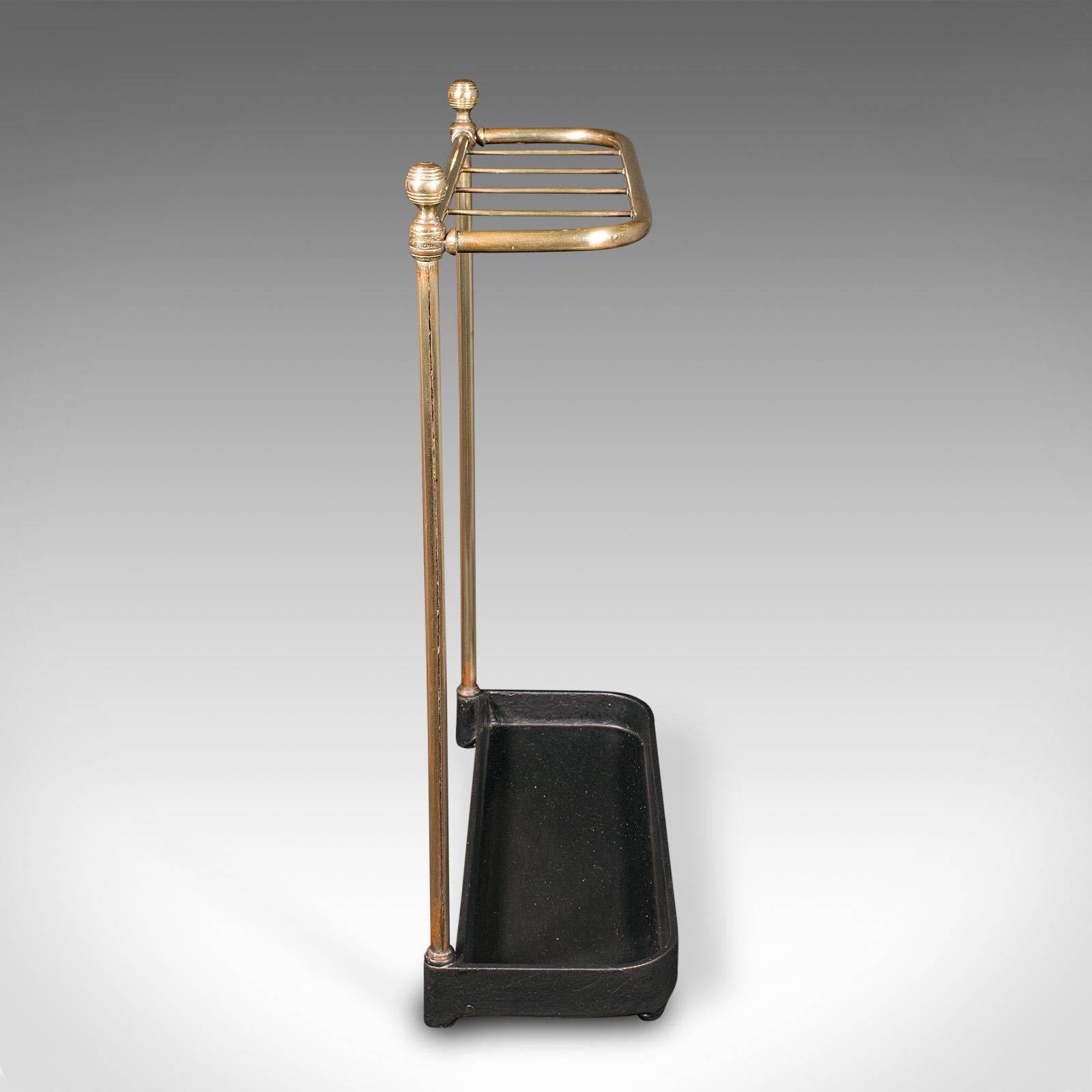 Antiker Stick Loop Stand, Englisch, Messing, Flur, Schirmständer, Spätviktorianisch im Zustand „Gut“ im Angebot in Hele, Devon, GB