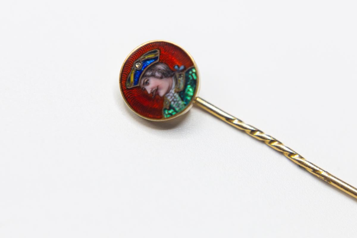 Antique Stick Pin in 18 Karat Gold with Portrait Miniature and Guilloche Enamel In Good Condition For Sale In Houston, TX