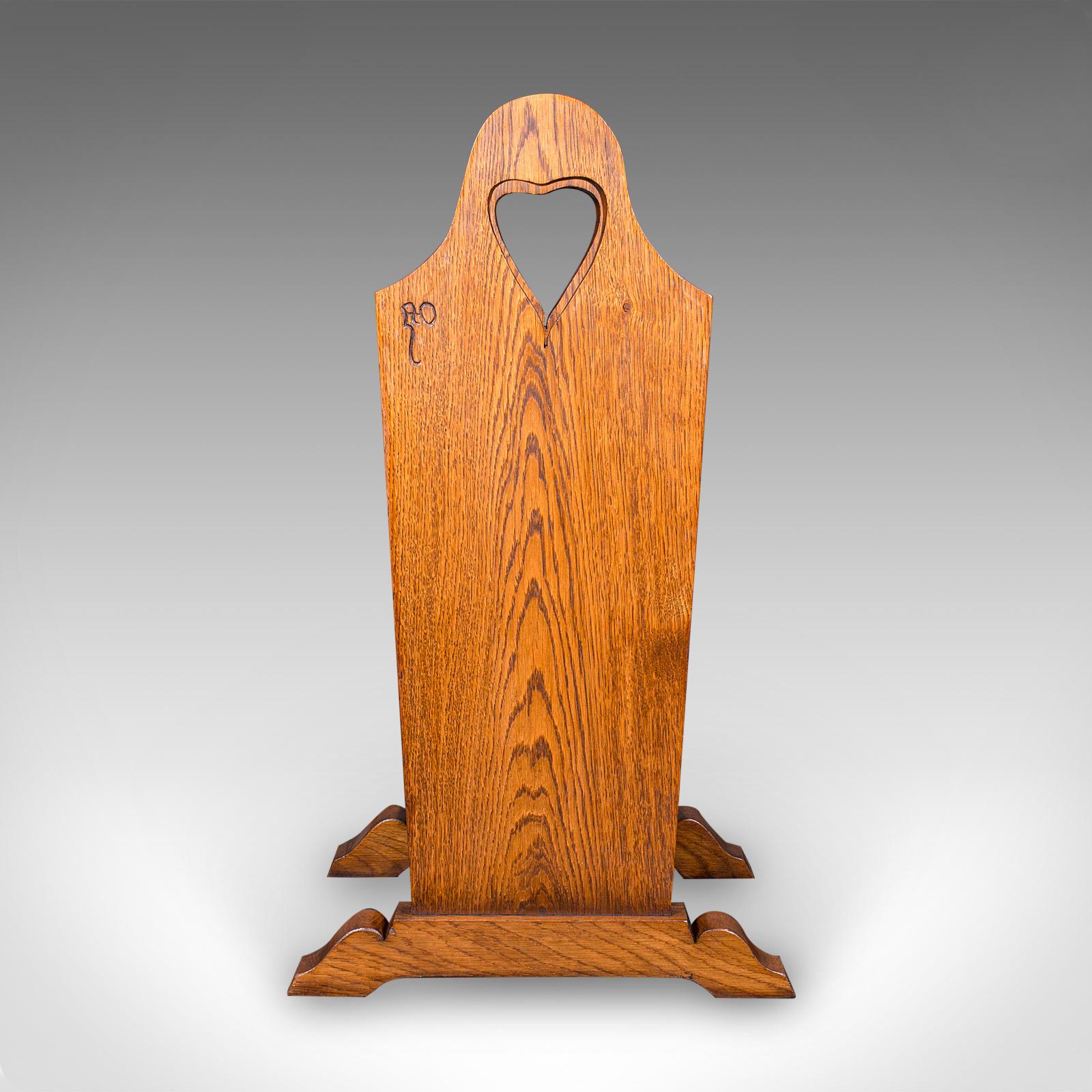 Tardo vittoriano Antico supporto a bastone, quercia inglese, sala ricevimenti, Arts & Crafts, vittoriano, 1900 in vendita