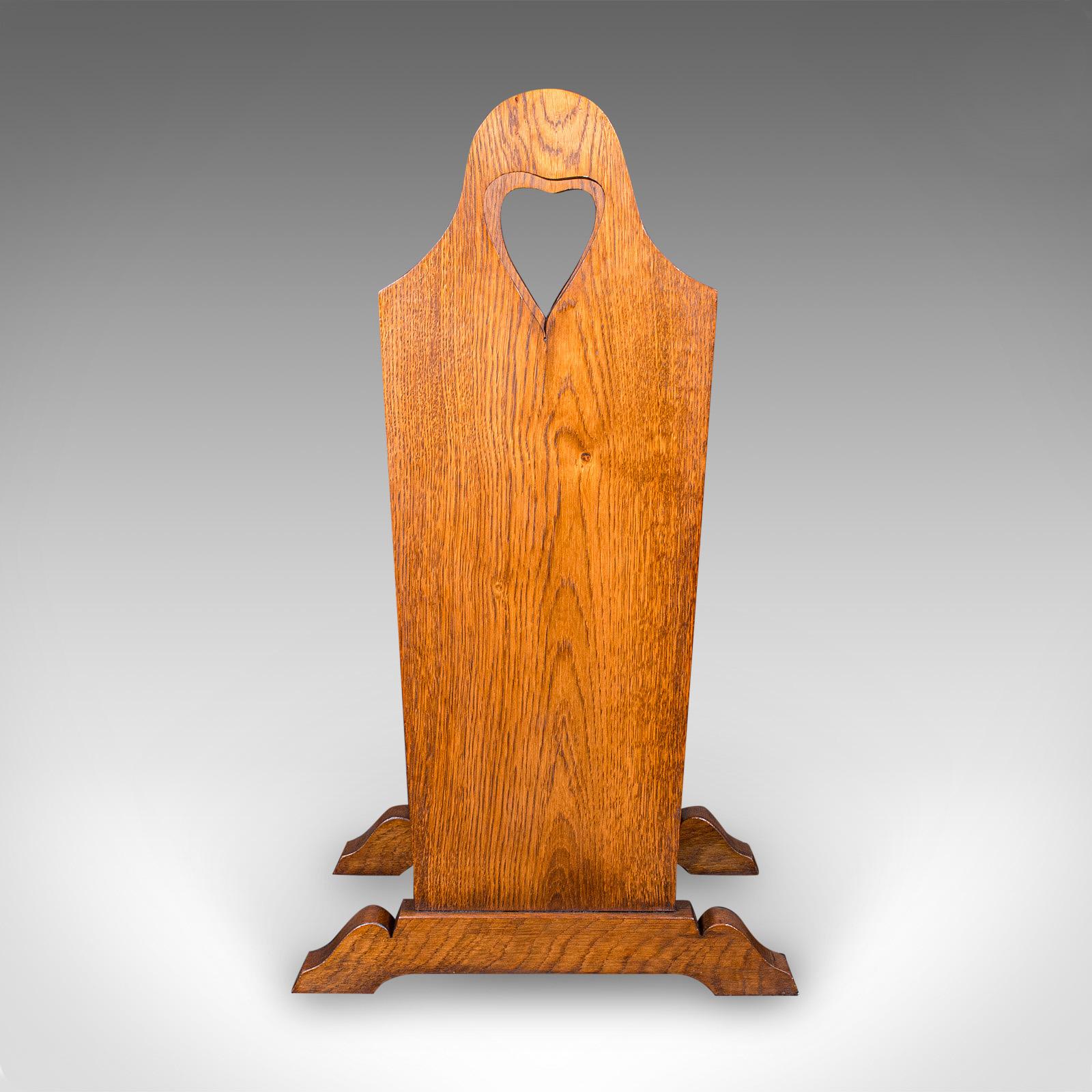 Antico supporto a bastone, quercia inglese, sala ricevimenti, Arts & Crafts, vittoriano, 1900 In condizioni buone in vendita a Hele, Devon, GB