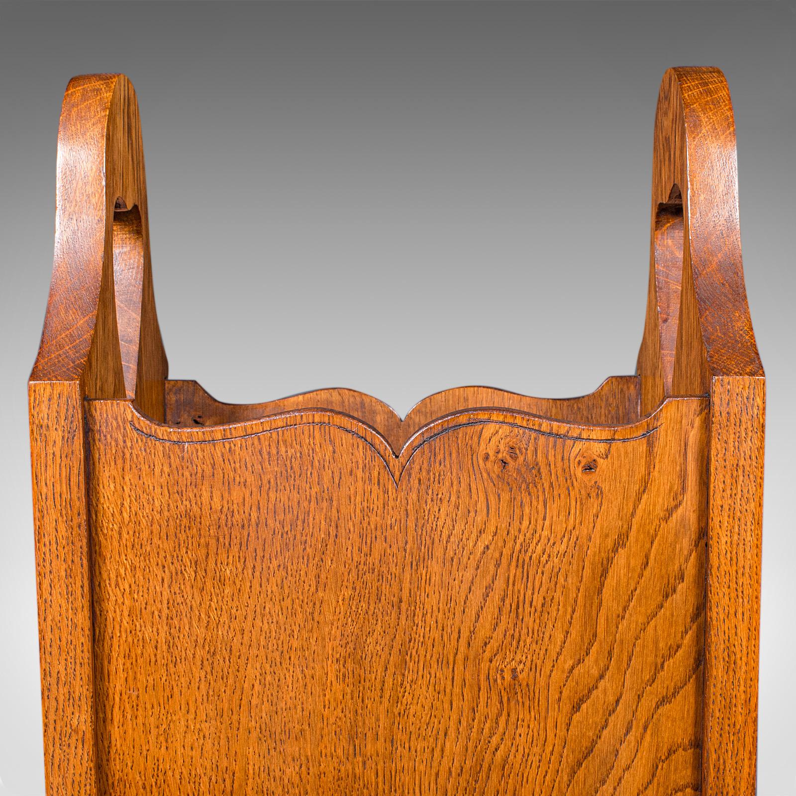 Quercia Antico supporto a bastone, quercia inglese, sala ricevimenti, Arts & Crafts, vittoriano, 1900 in vendita